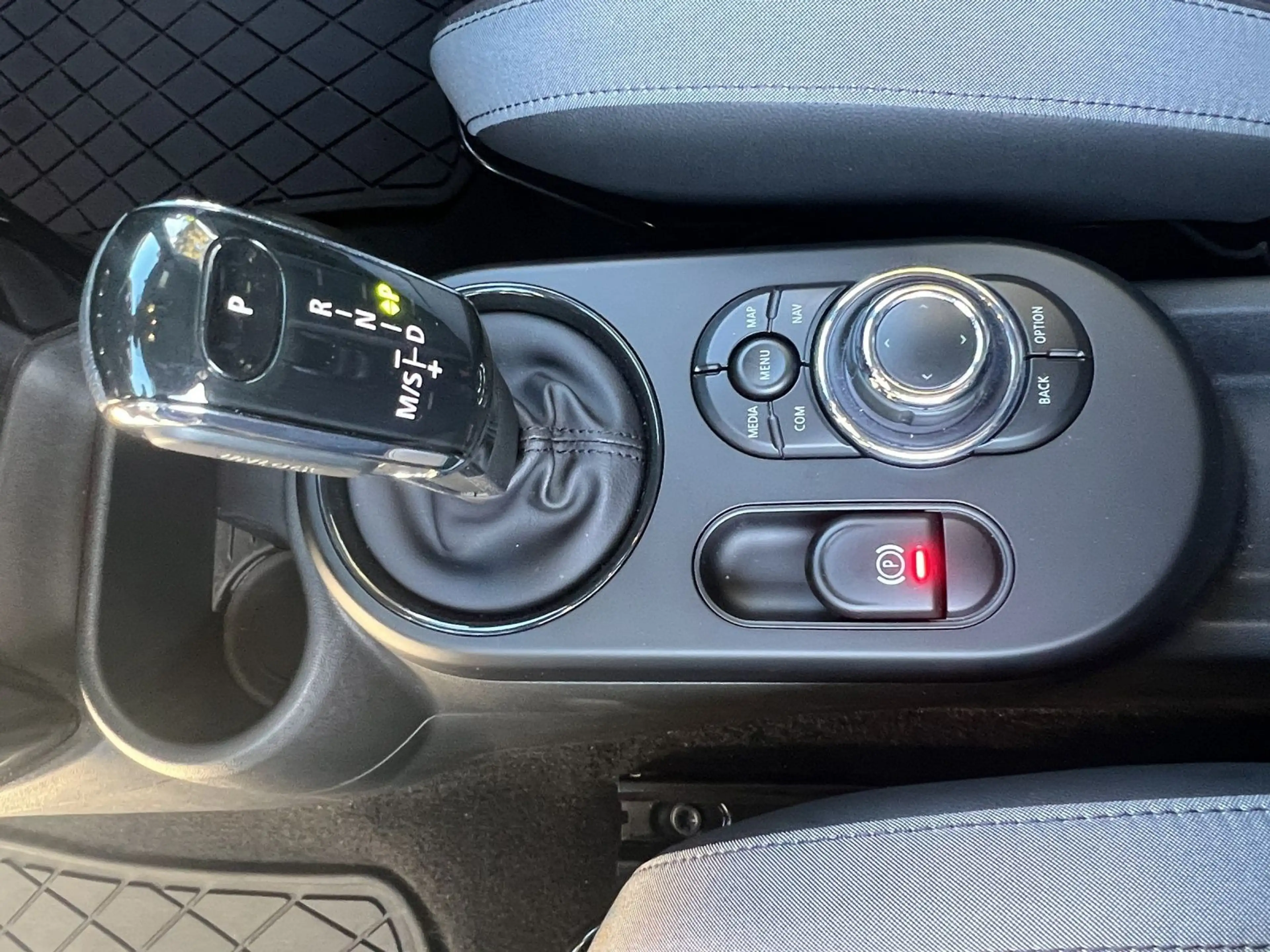 MINI John Cooper Works LED H-K HuD SHZ — photo 11