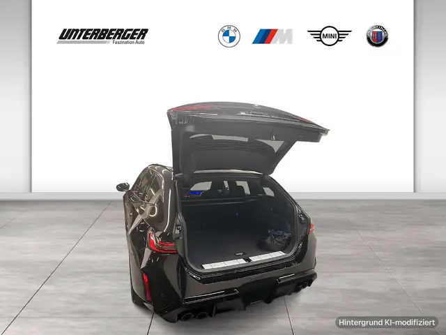 BMW M5 view 12