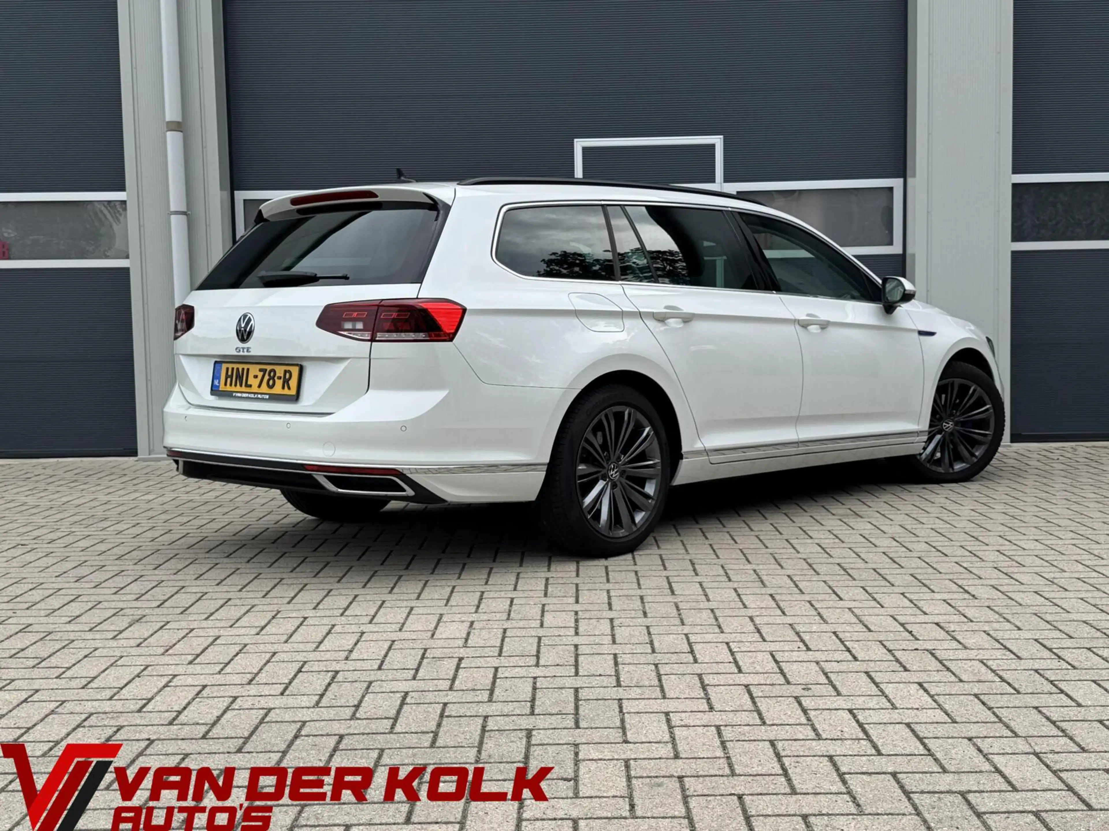 Volkswagen Passat Variant 1.4 TSI PHEV GTE Business | Head-Up | LED | CarPla — photo 2