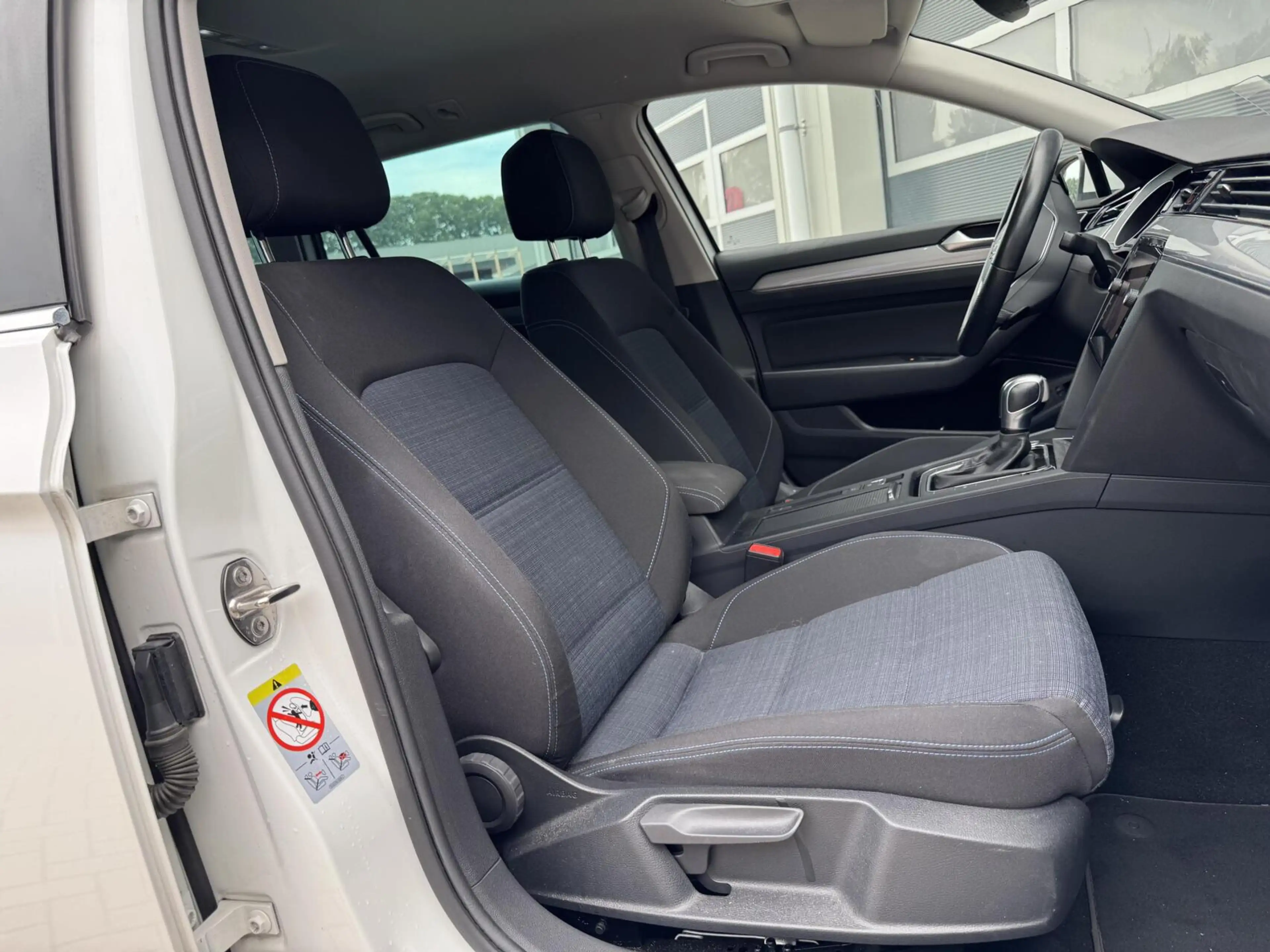 Volkswagen Passat Variant 1.4 TSI PHEV GTE Business | Head-Up | LED | CarPla — photo 25