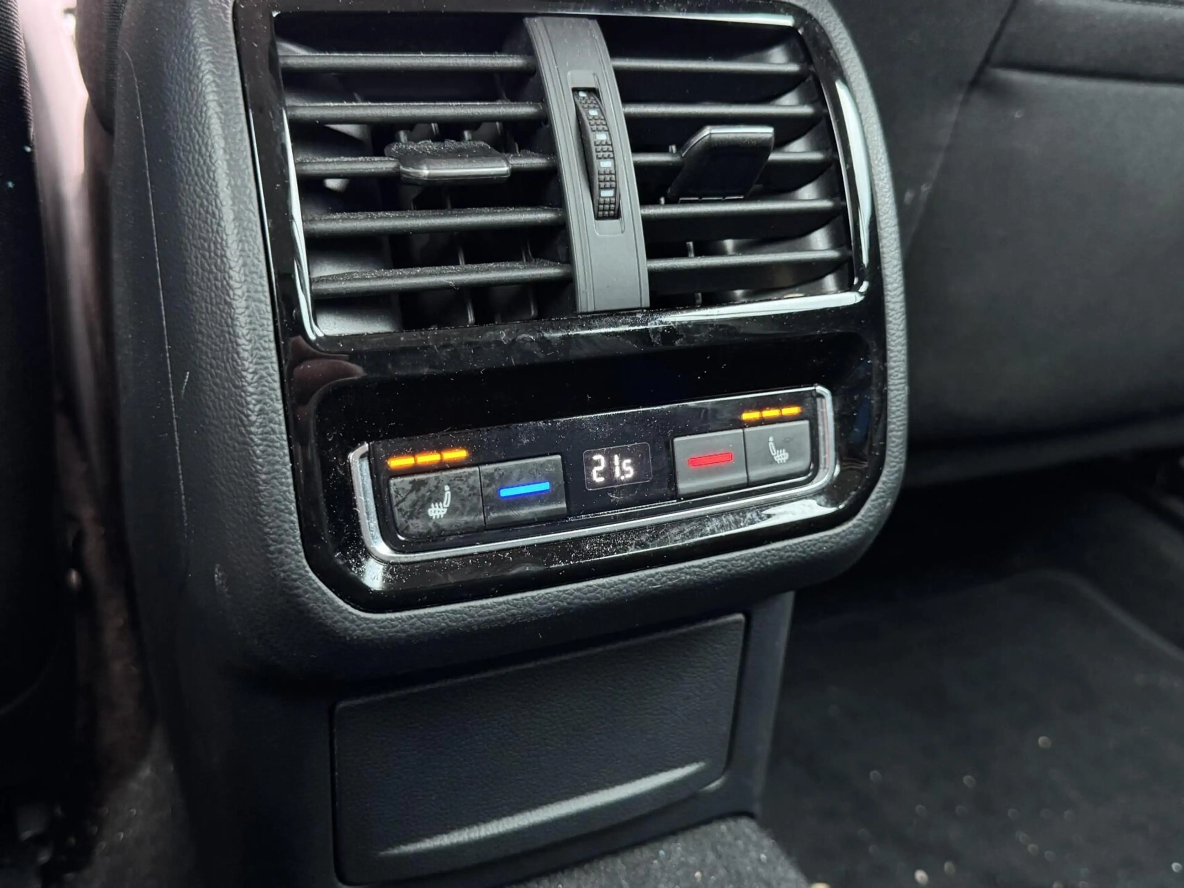 Volkswagen Passat Variant 1.4 TSI PHEV GTE Business | Head-Up | LED | CarPla — photo 27