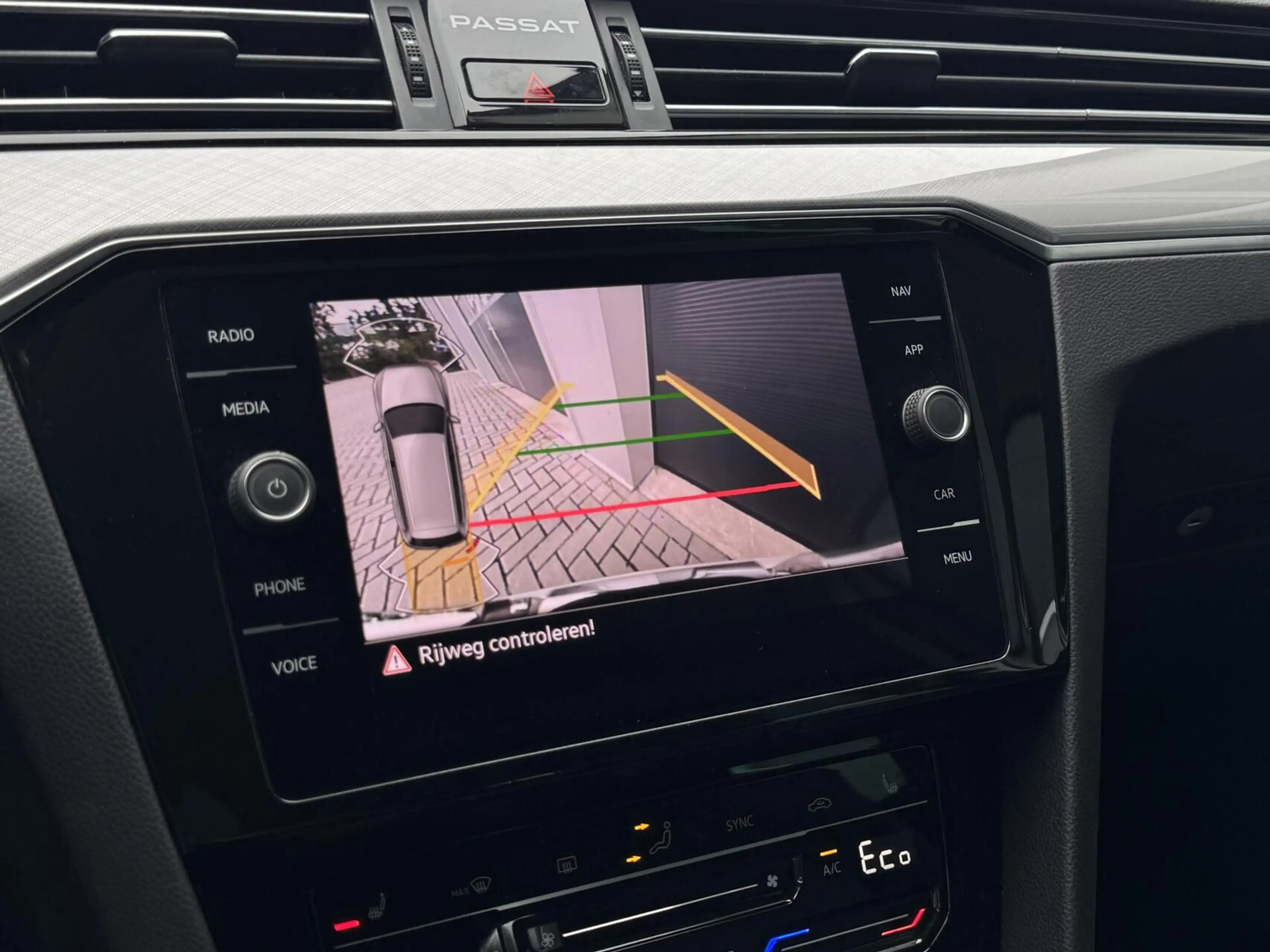 Volkswagen Passat Variant 1.4 TSI PHEV GTE Business | Head-Up | LED | CarPla — photo 18