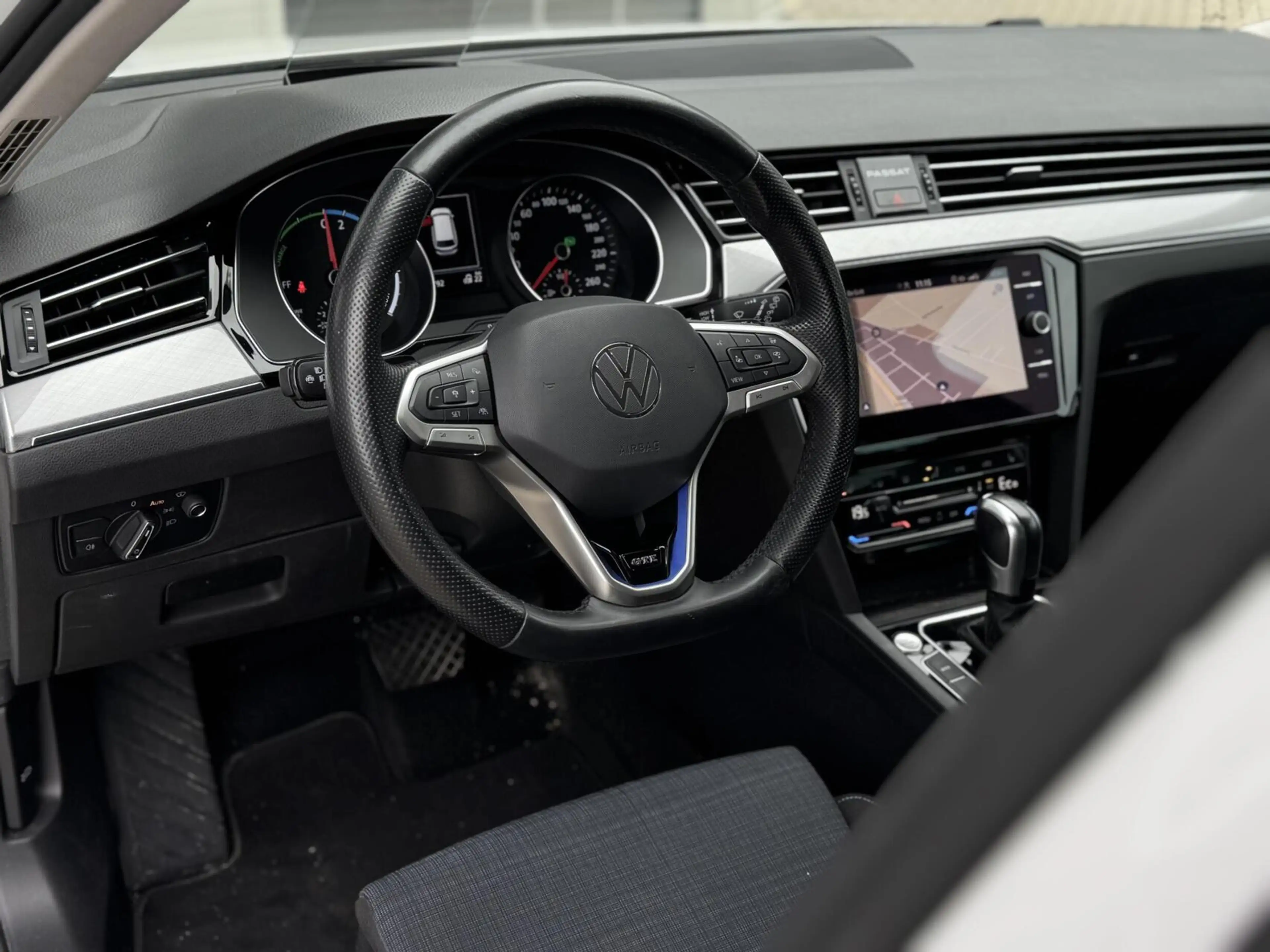 Volkswagen Passat Variant 1.4 TSI PHEV GTE Business | Head-Up | LED | CarPla — photo 10