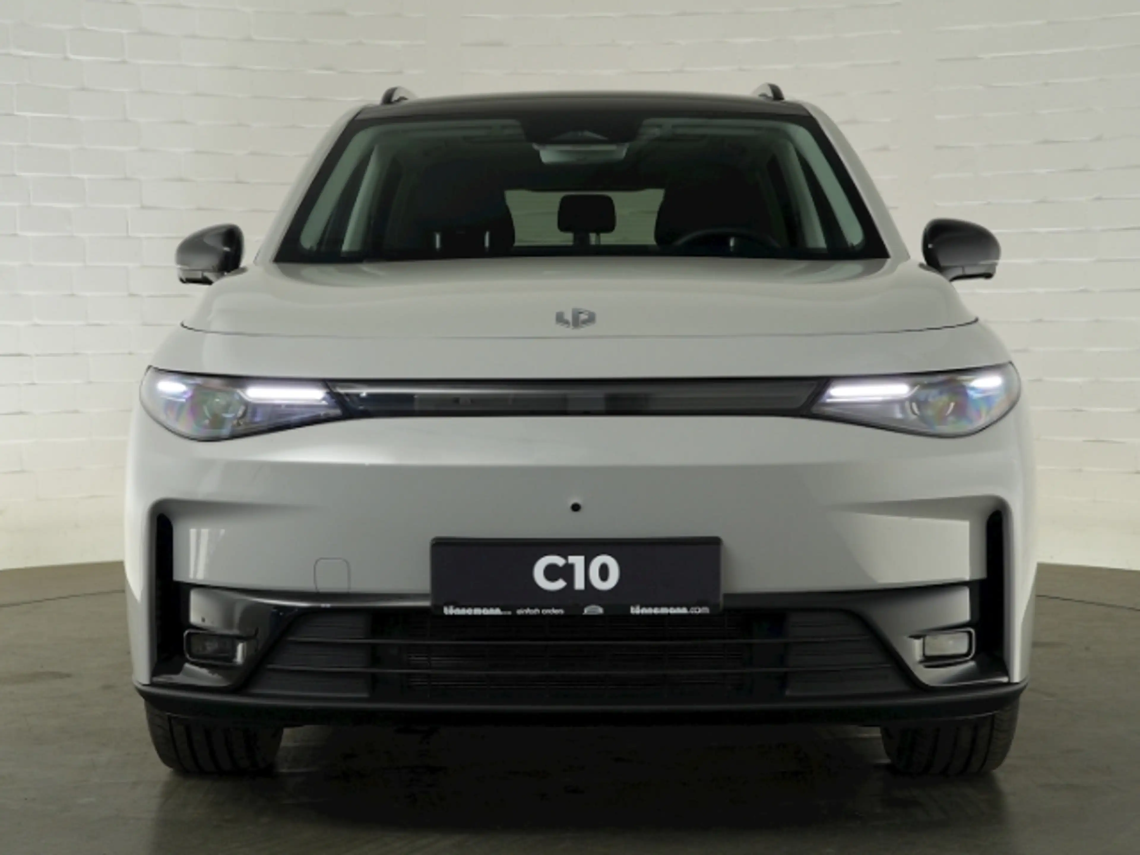Leapmotor C10 REEV DESIGN 28,4kWh+NAVI+360° KAMERA+LED-SCHEINWER — photo 3