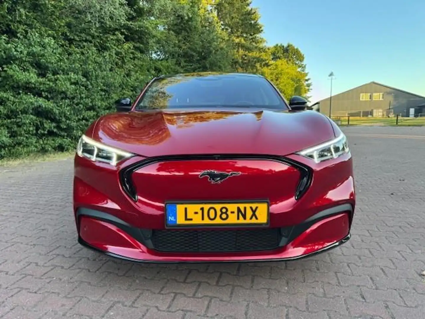 Ford Mustang Mach-E EXTENDED AWD 98KWH 337PK PANO/LED LEER/ACARPLAY/FA Rood - 2