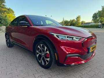 EXTENDED AWD 98KWH SOH 94,9% 337PK PANO/LED LEER/A