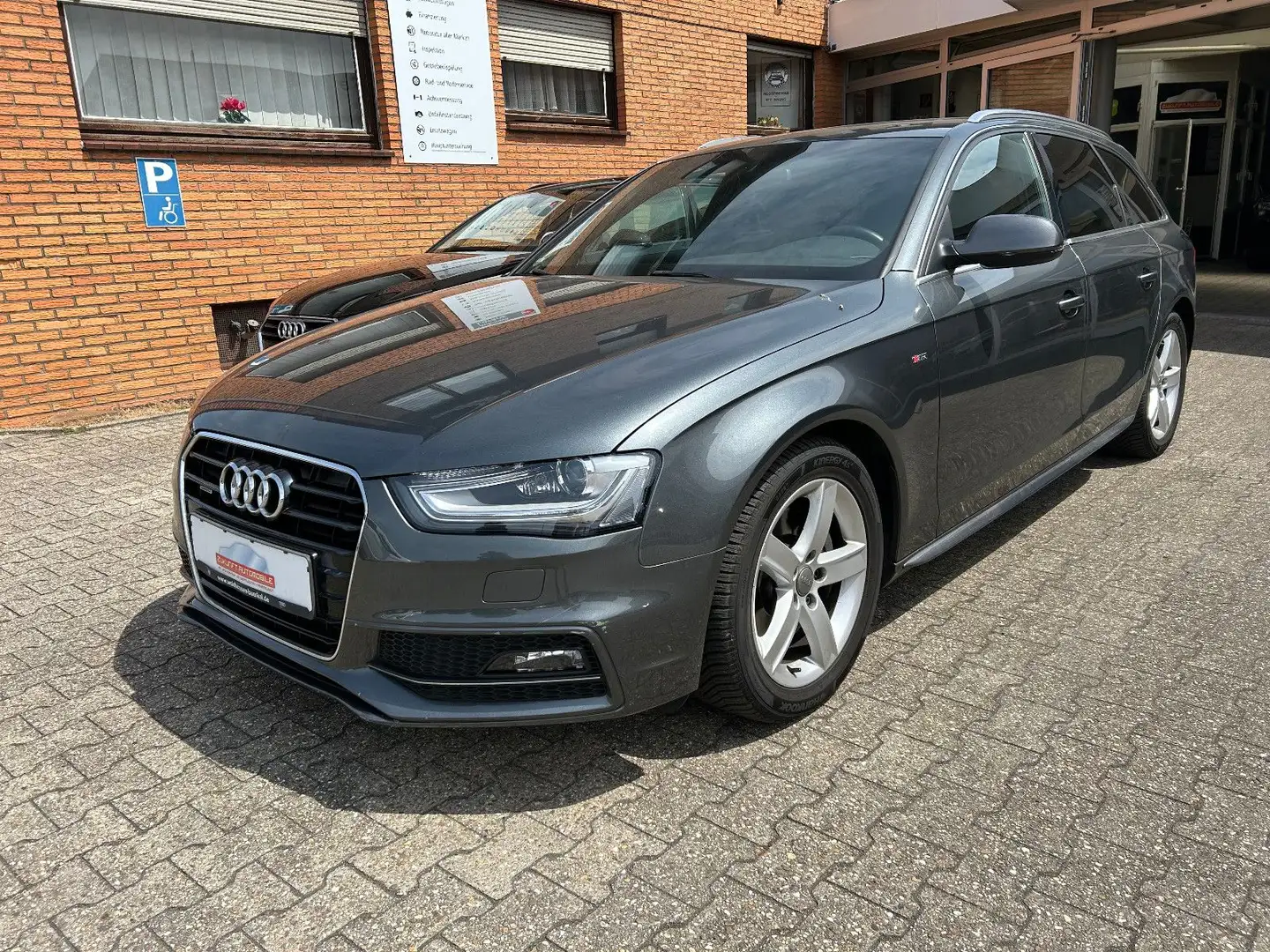 Audi A4 Avant S line Sportpaket / plus quattro Gris - 2