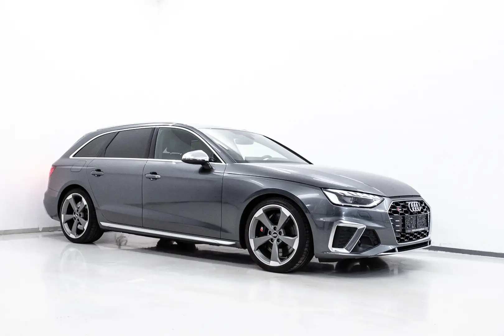 Audi S4 Avant TDI quattro Aut. | Matrix Grau - 2