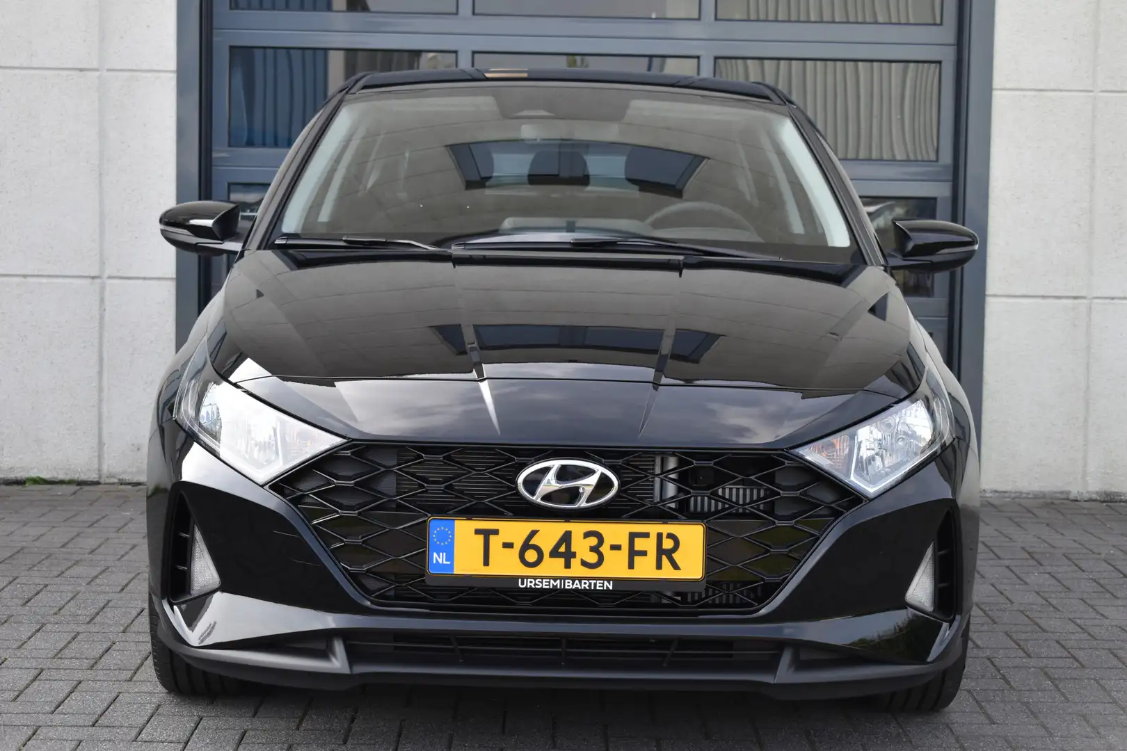 Hyundai i20 1.0 T-GDI Comfort Smart Zwart - 2