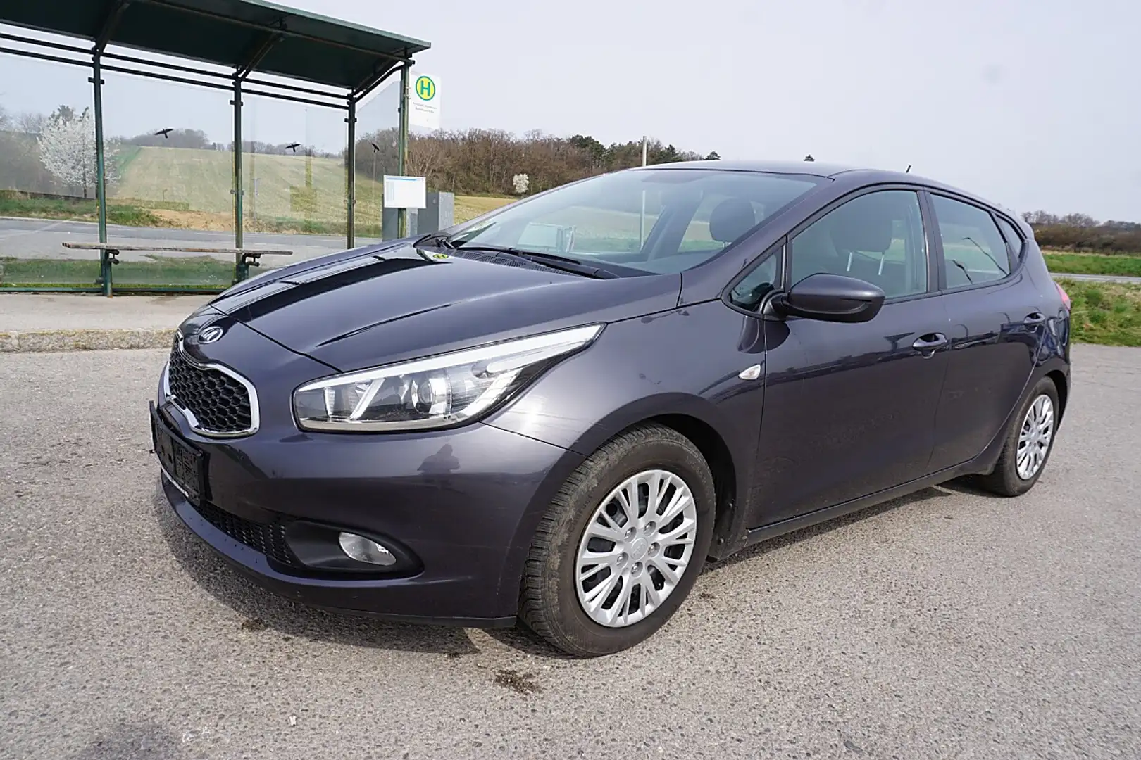 Kia Ceed / cee'd cee'd 1,4 MPI CVVT Cool Grau - 2