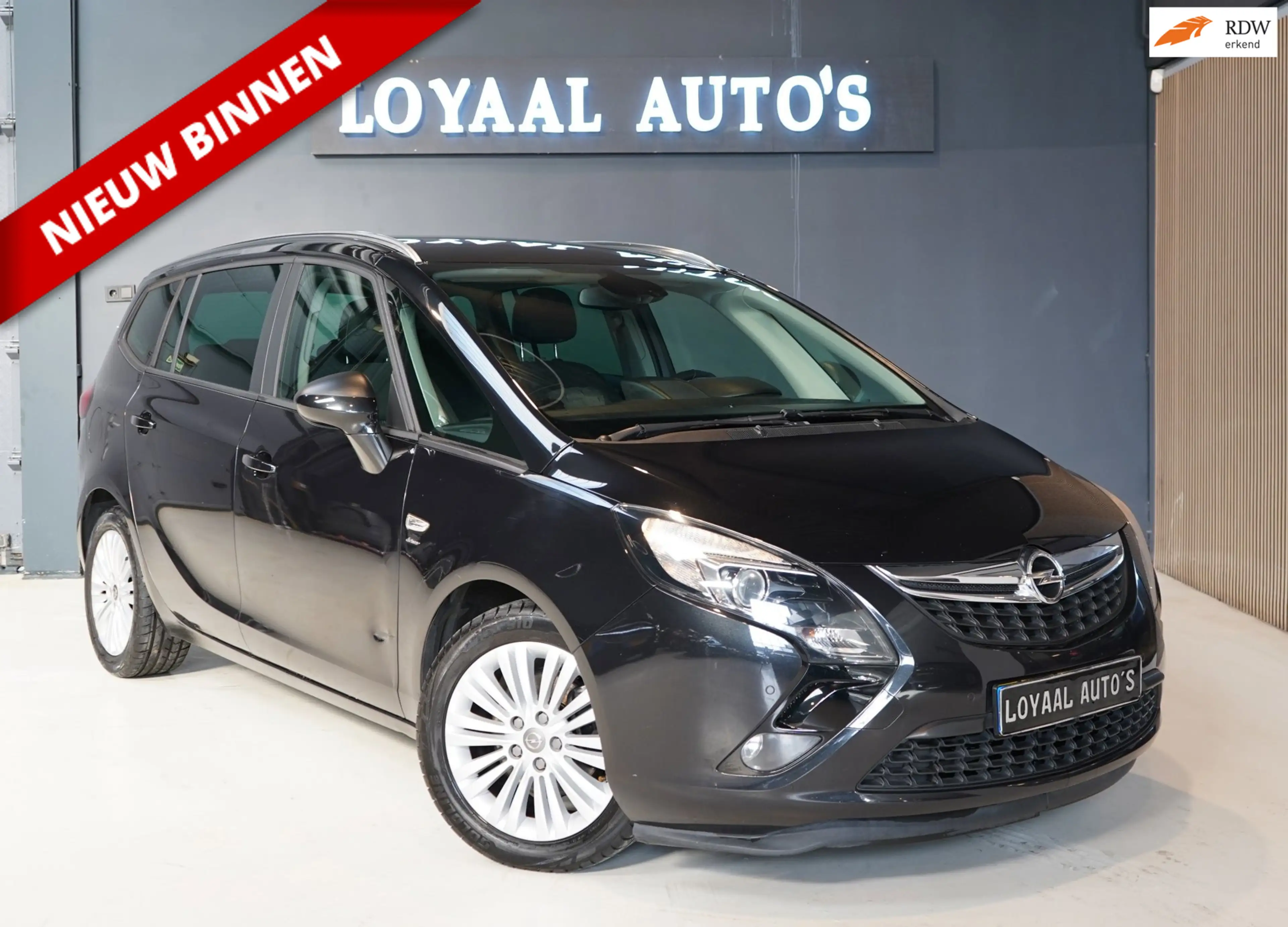 Opel Zafira Tourer 1.4 Cosmo 7p. | ACHTERUITRIJC. | CRUISE | STOELVER