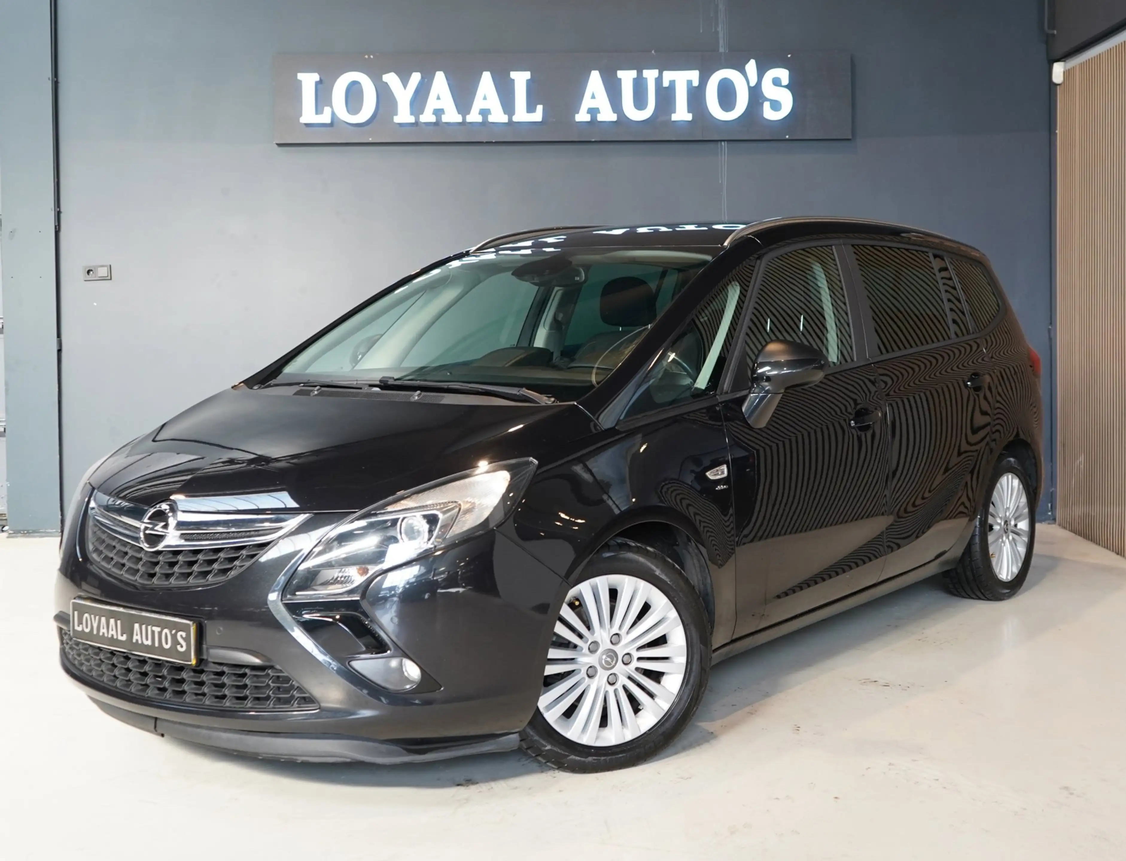 Opel Zafira Tourer 1.4 Cosmo 7p. | ACHTERUITRIJC. | CRUISE | STOELVER — photo 4
