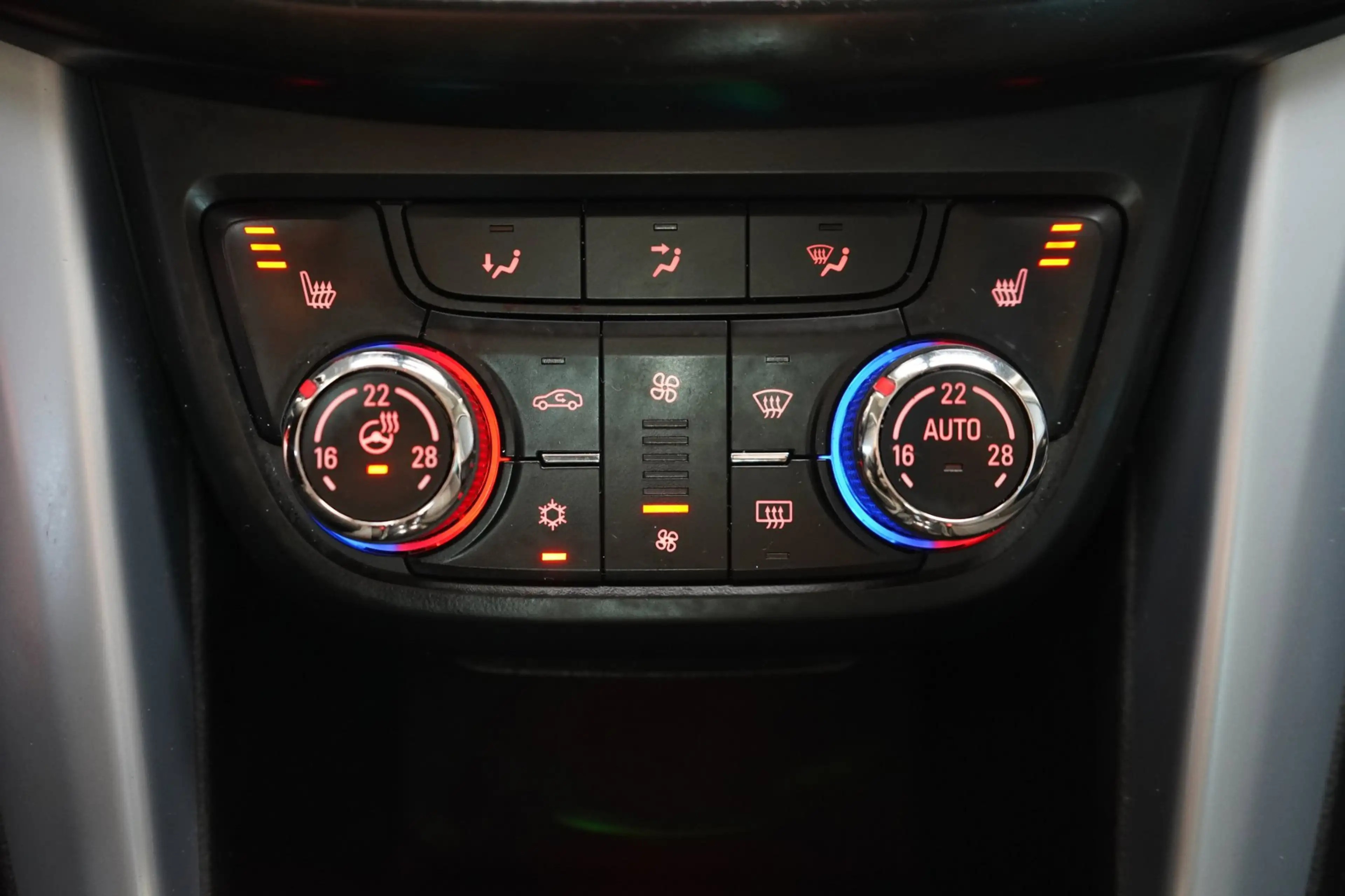 Opel Zafira Tourer 1.4 Cosmo 7p. | ACHTERUITRIJC. | CRUISE | STOELVER — photo 22