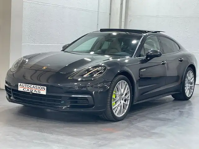 Porsche Panamera 4 e-Hybrid