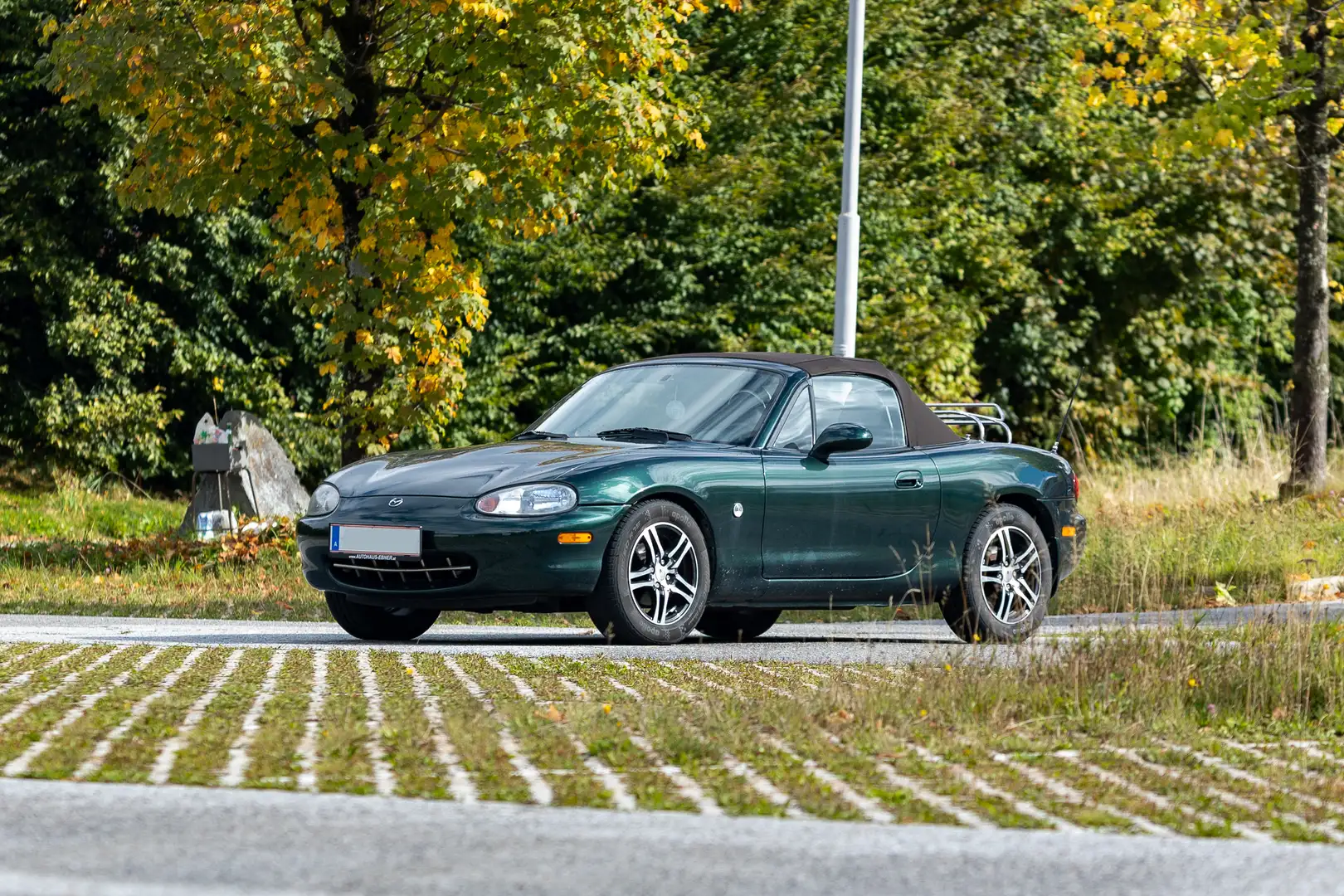 Mazda MX-5 1,8i-16V - 1