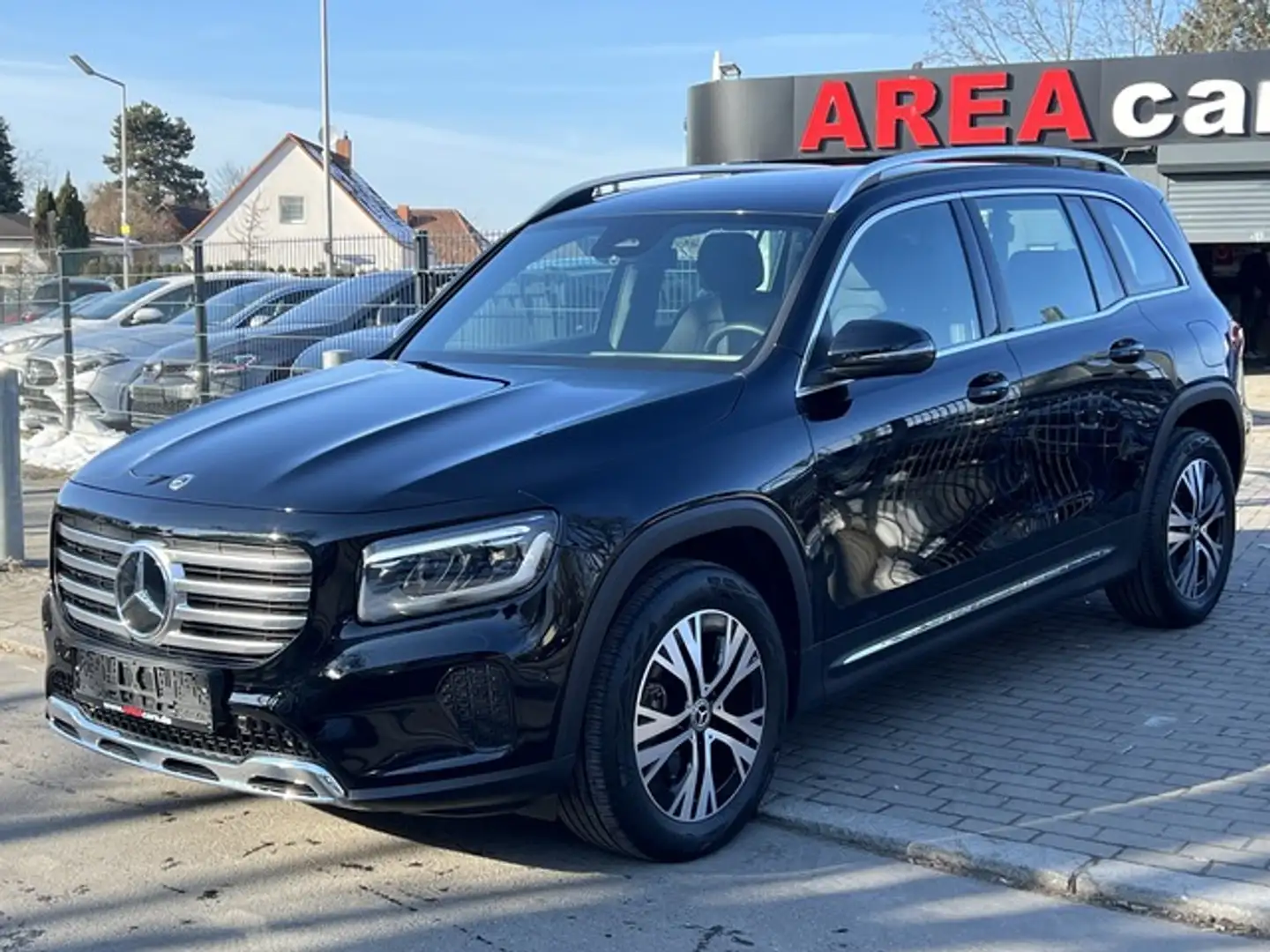 Mercedes-Benz GLB 200 Progressive*LED*7-SITZ*DIST.*SPUR*KAM* Schwarz - 1