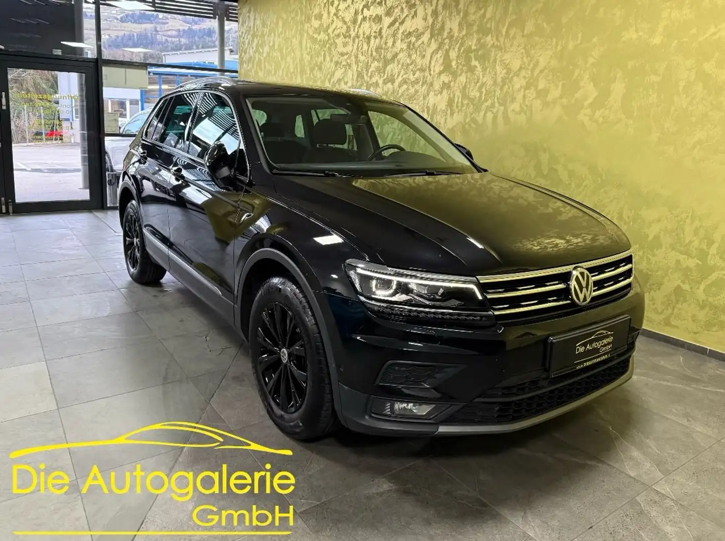Volkswagen Tiguan 4Motion Sky *1-BESITZ*DSG*LED*PANO*AHK.* Negro - 1