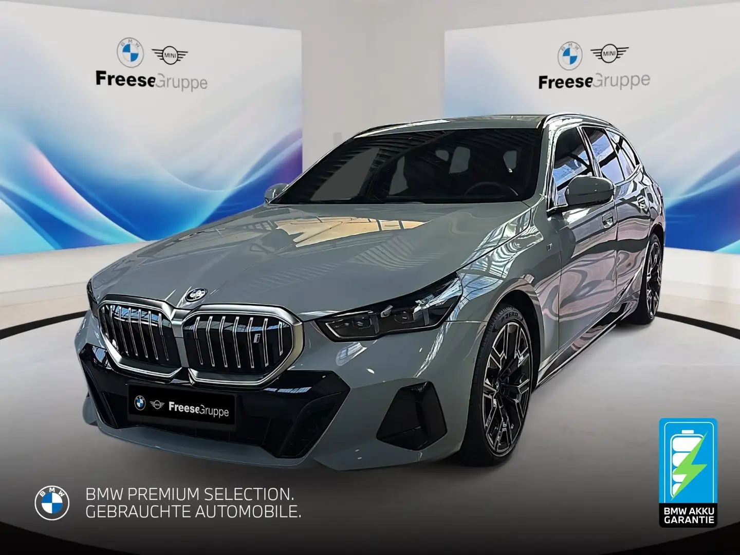 BMW i5 eDrive40 Touring M Sportpaket Head-Up DAB Grau - 1
