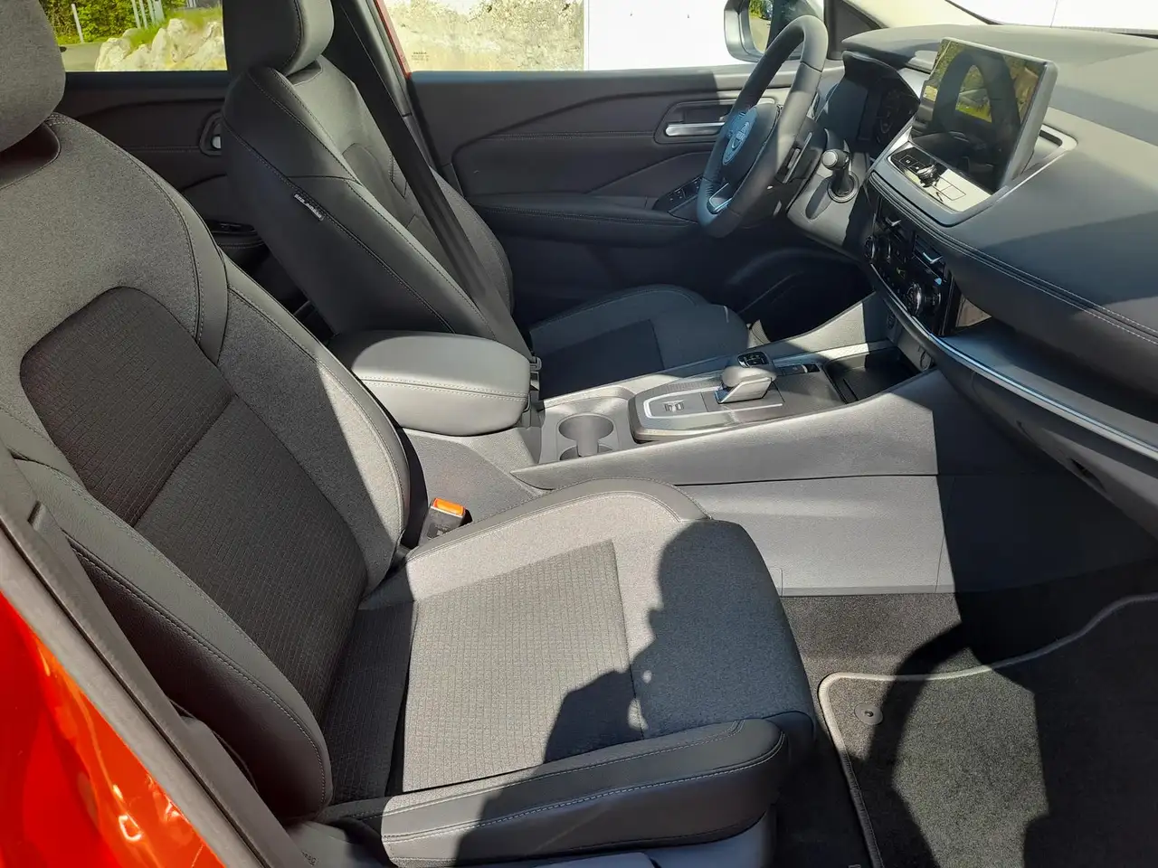 Nissan Qashqai N-Connecta NAVI~ACC~SHZ~2xPDC~RFK~APP~LED 25