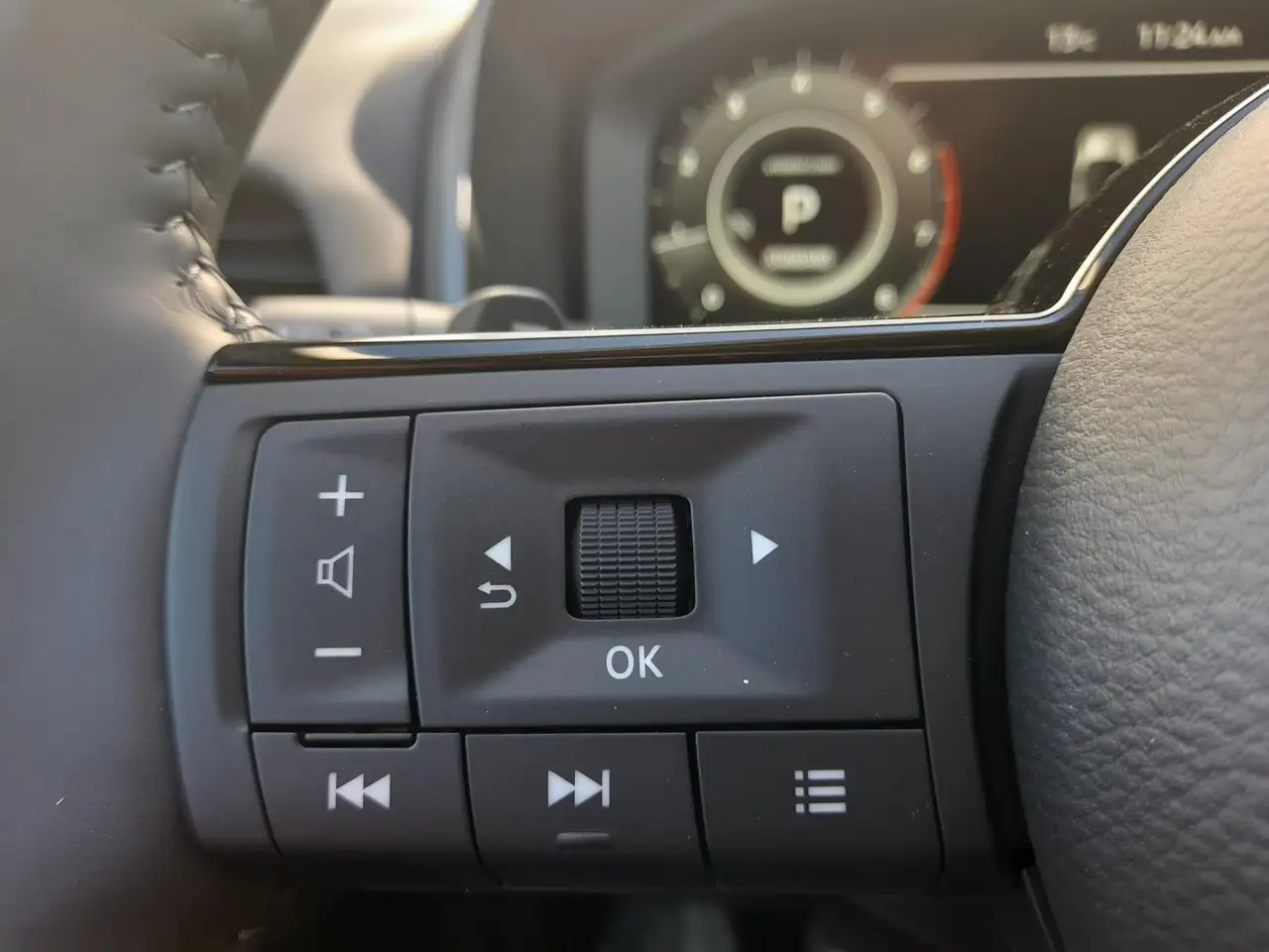 Nissan Qashqai N-Connecta NAVI~ACC~SHZ~2xPDC~RFK~APP~LED 30
