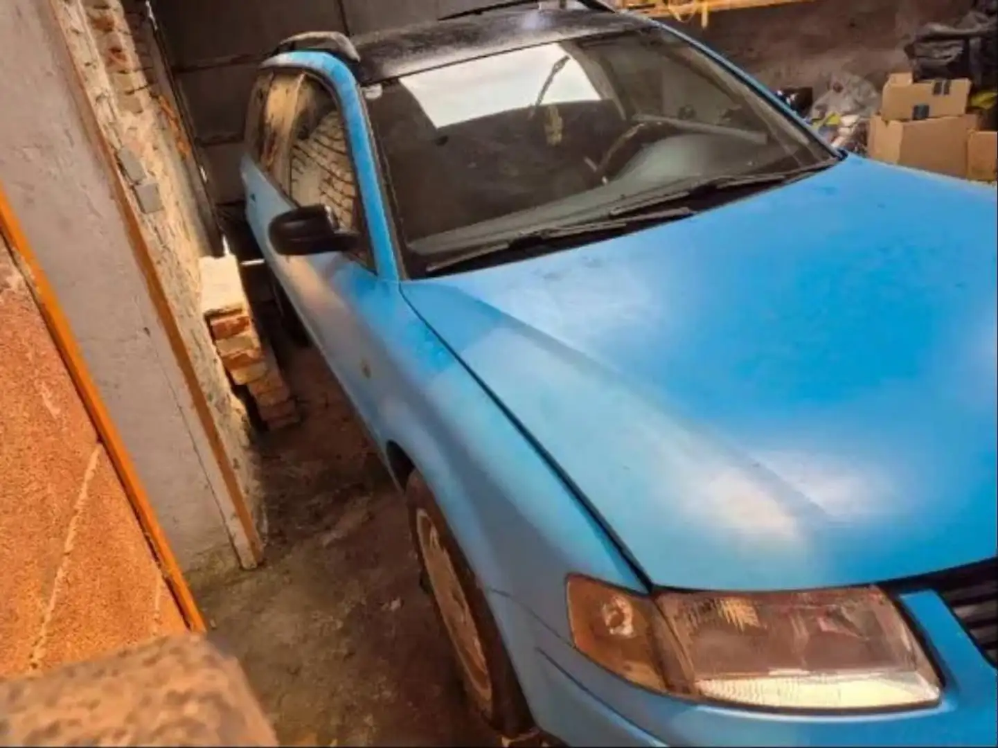 Volkswagen Passat 3b5 2.3l vr5 Blau - 2