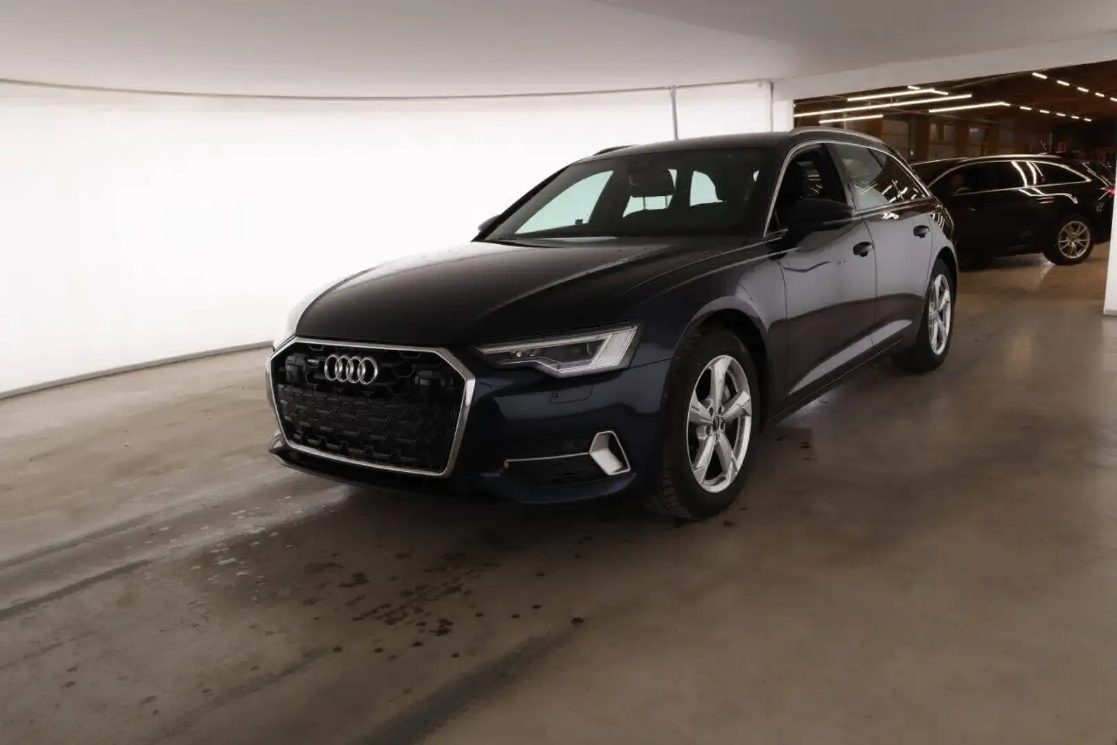 Audi A6 Avant advanced 45 TFSI quatt AHK Matrix LM19 Memor Blau - 2