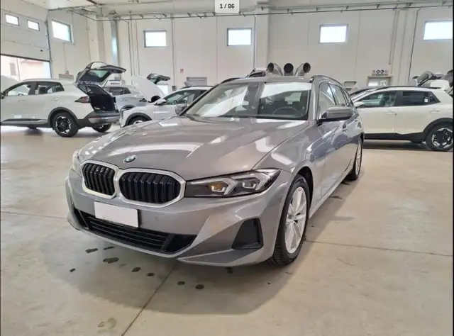 BMW 316 Serie 3 G21 2023 Touring 316d Touring mhev 48V auto ok per neopatentati