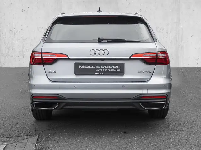 Audi A4 view 6
