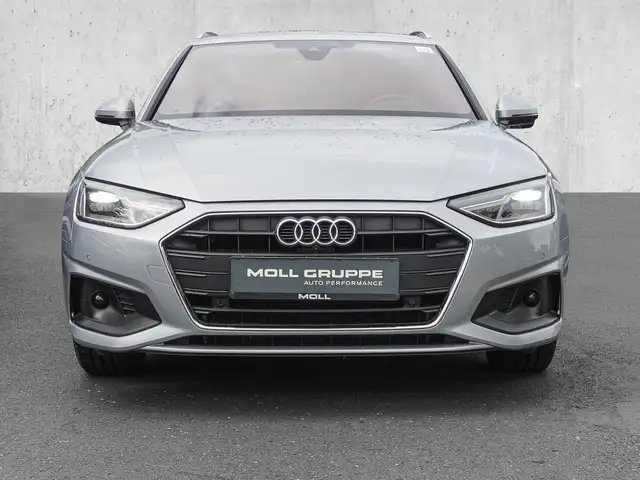 Audi A4 view 3