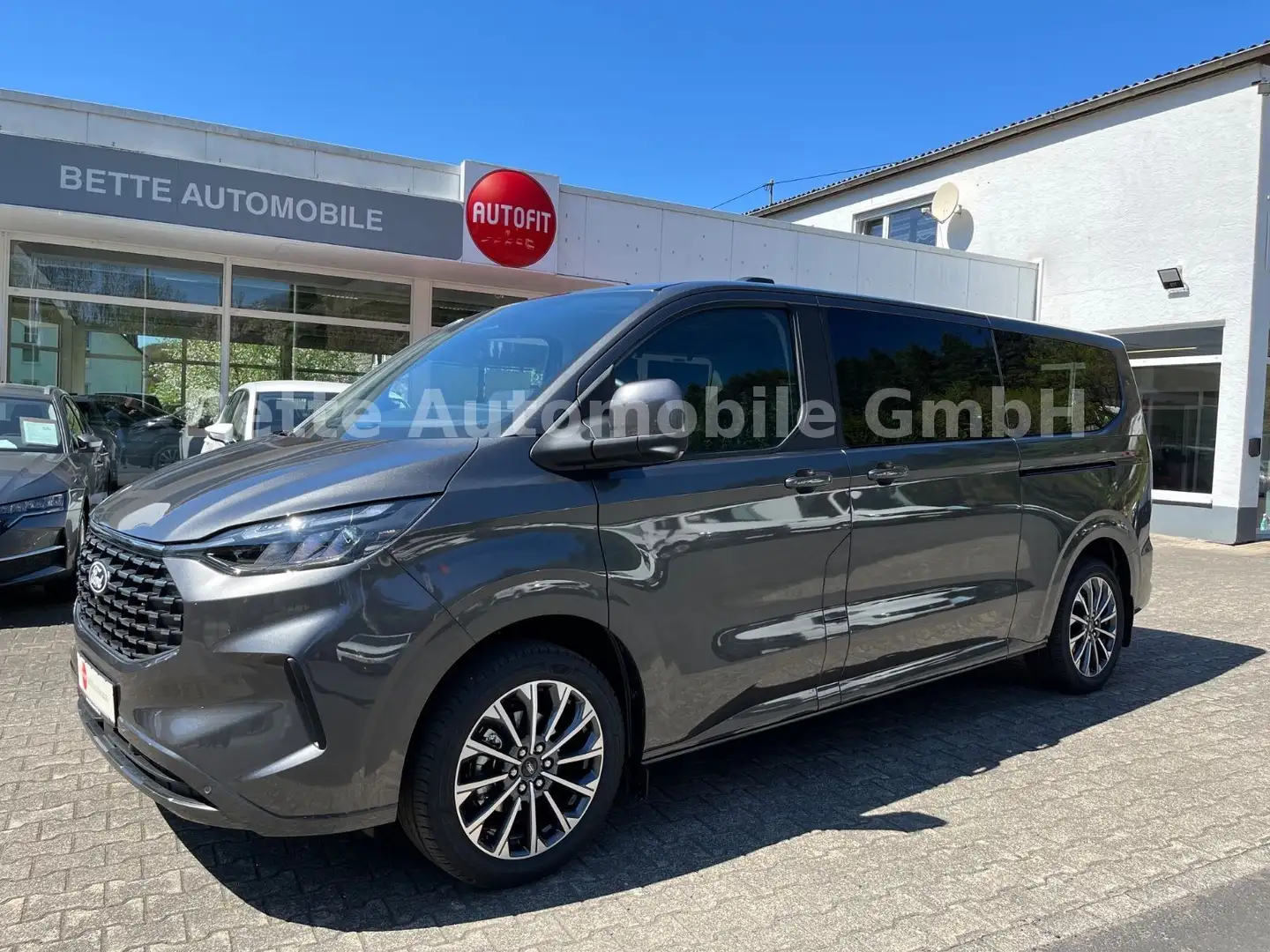 Ford Tourneo Custom 2.0  Titanium X *NAV*ACC*360°  L2 Grijs - 1