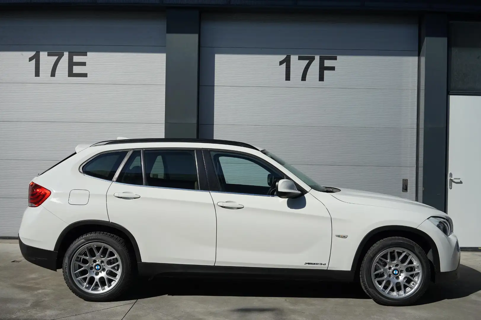 BMW X1 xDrive23d Executive LET OP:74dkm!-ALS NIEUW!-1eig- Weiß - 2