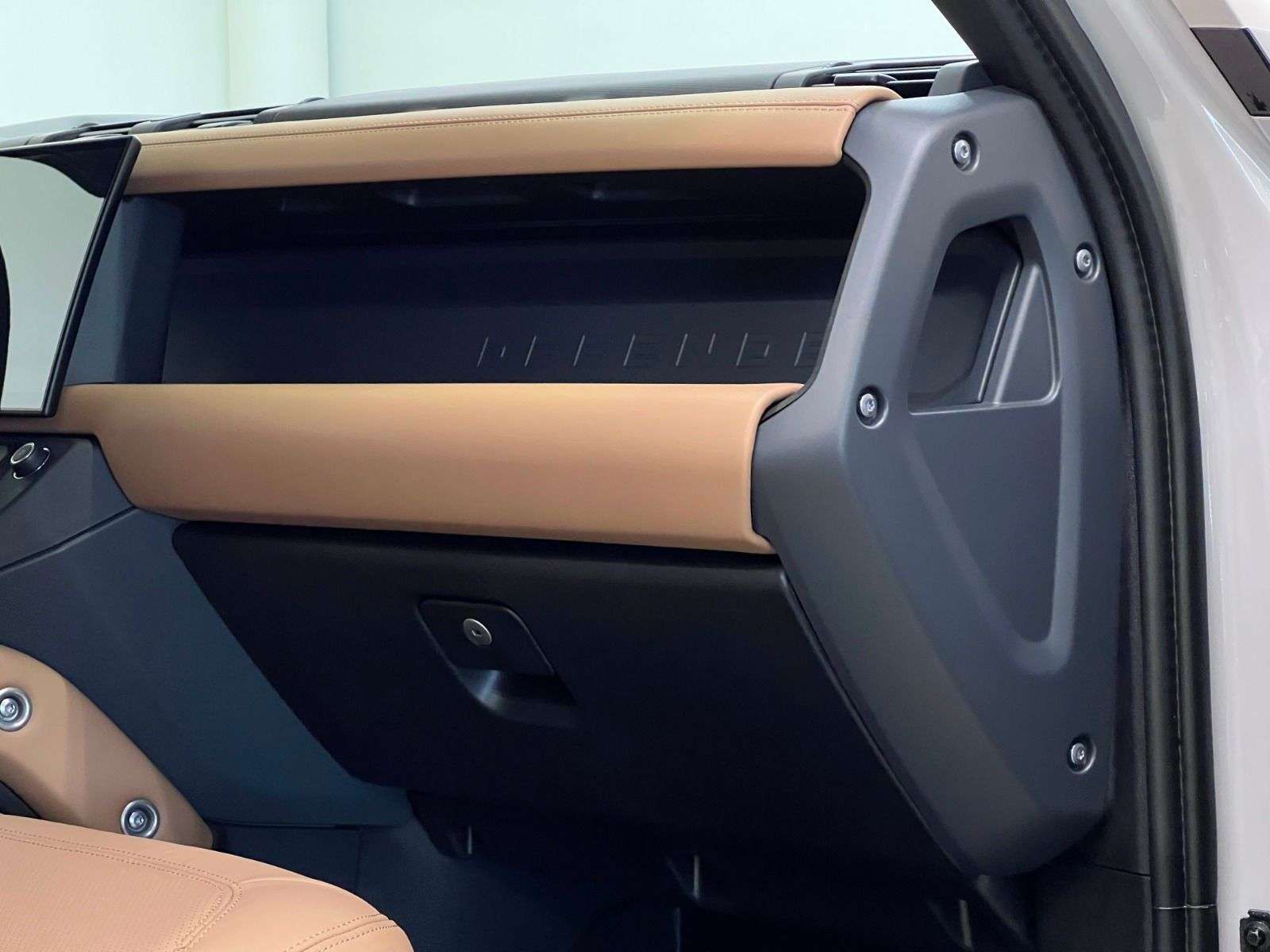 2026 Land Rover Defender 110 P400 X-DYNAMIC SE thumb 39