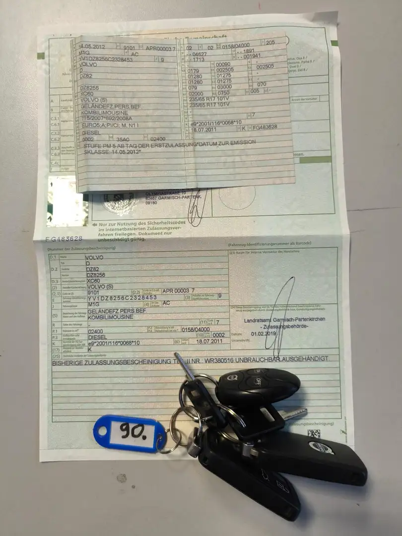 Volvo XC60 Summum AWD 2.4 D Automatik Argent - 2