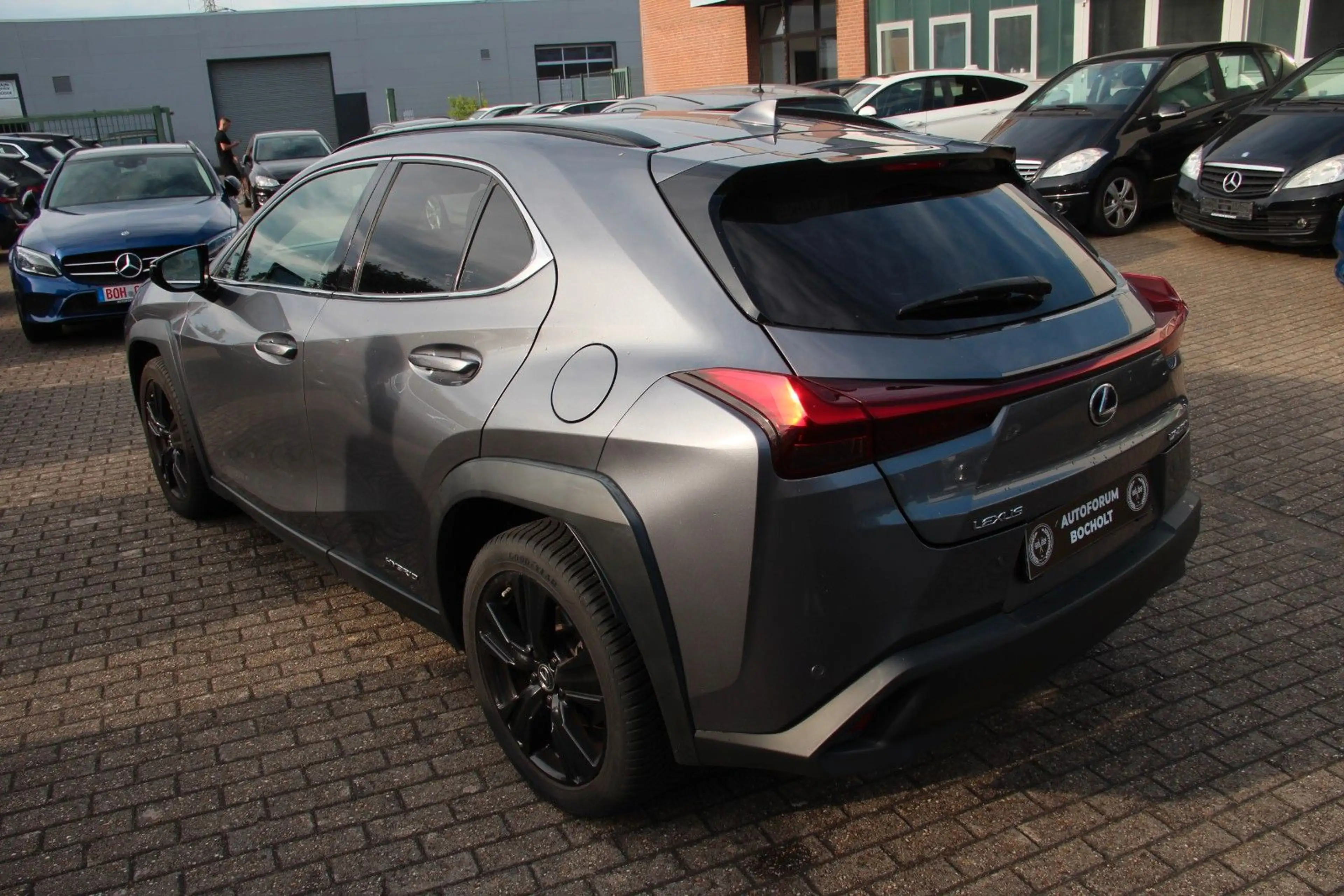 Lexus UX 250h Style Edition , ACC, LED, RFK — photo 4