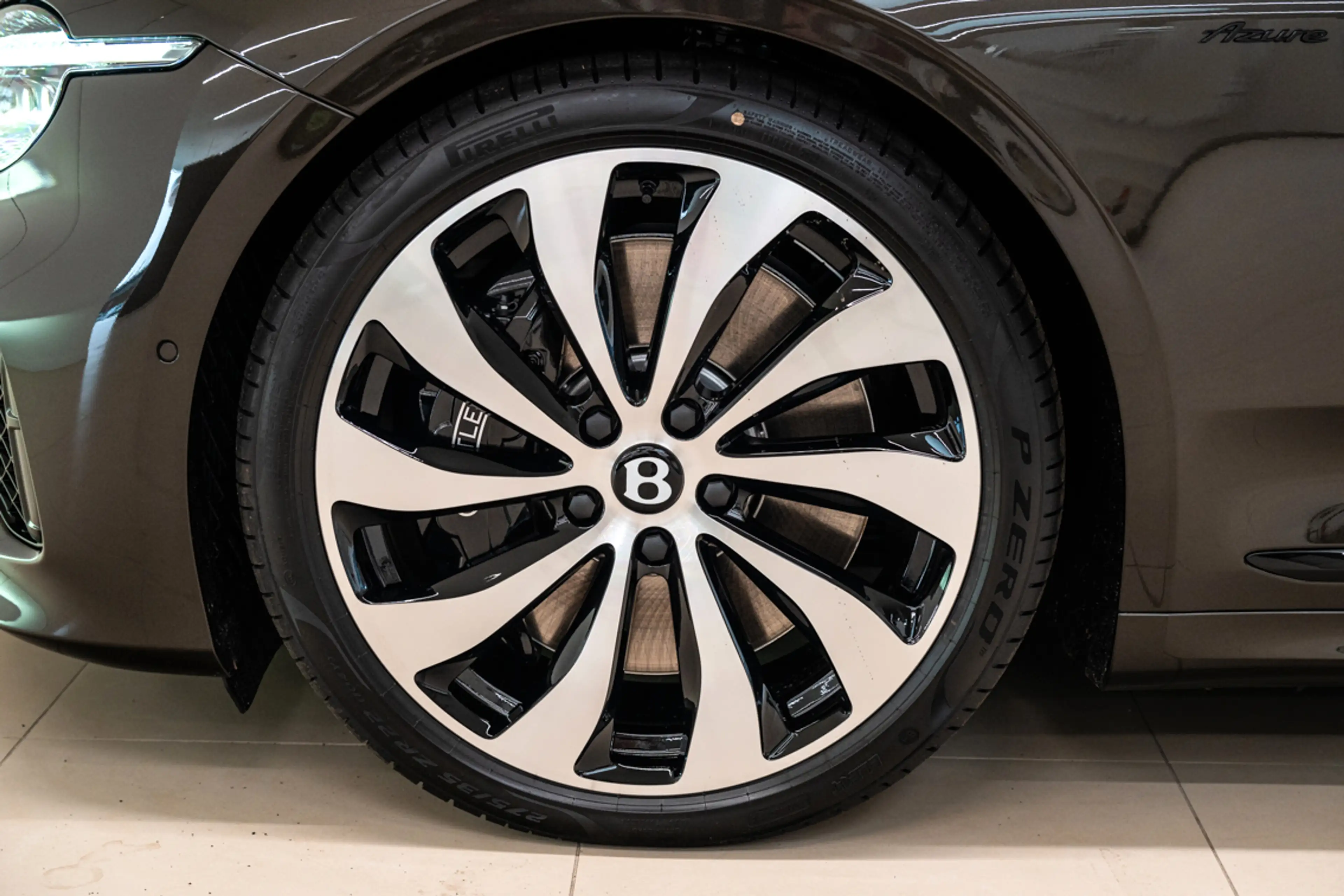 Bentley Continental GT Continental GT Azure V8 Hybrid — photo 6
