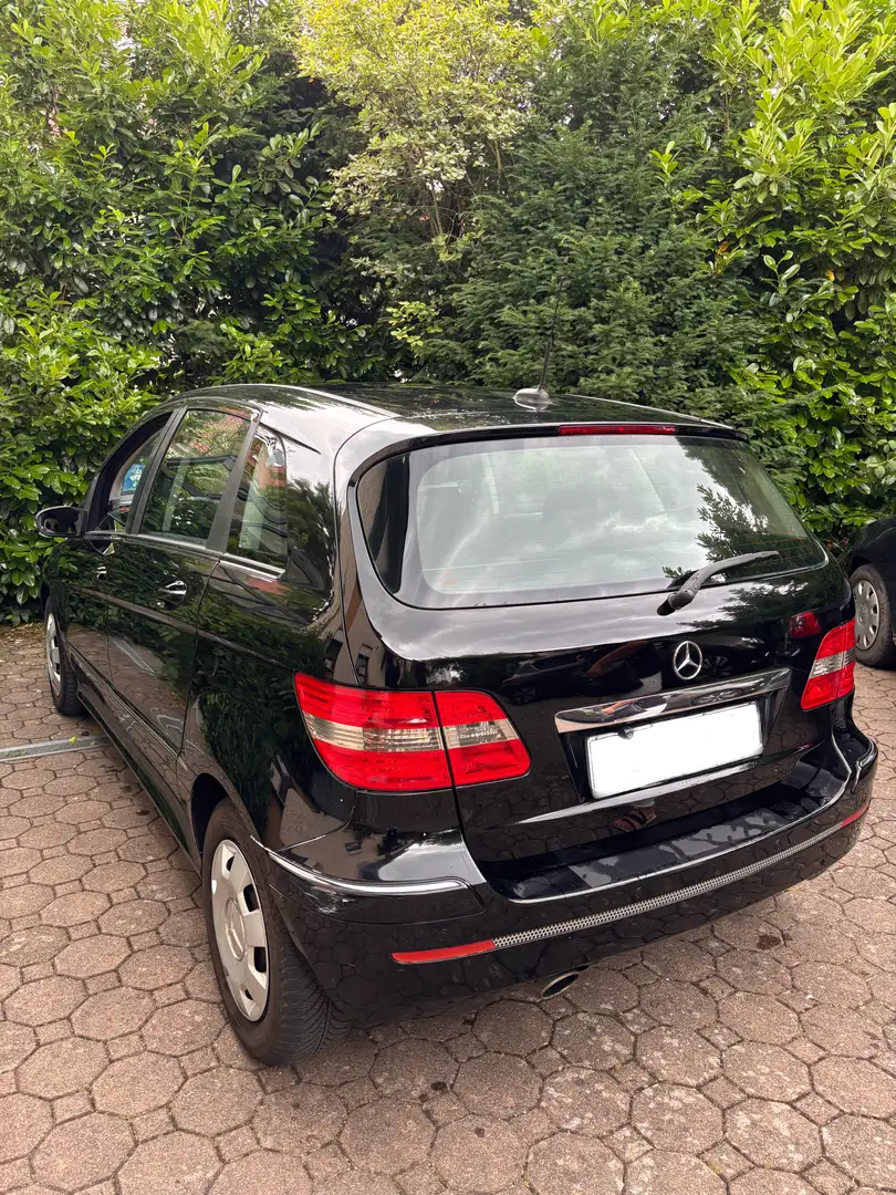 Mercedes-Benz B 150 - 1