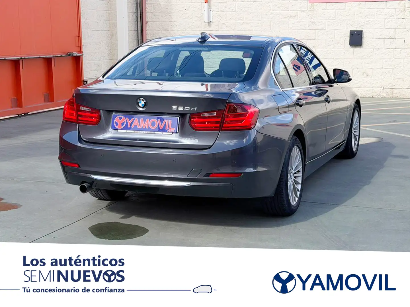 BMW 320 320dA Luxury Gris - 2