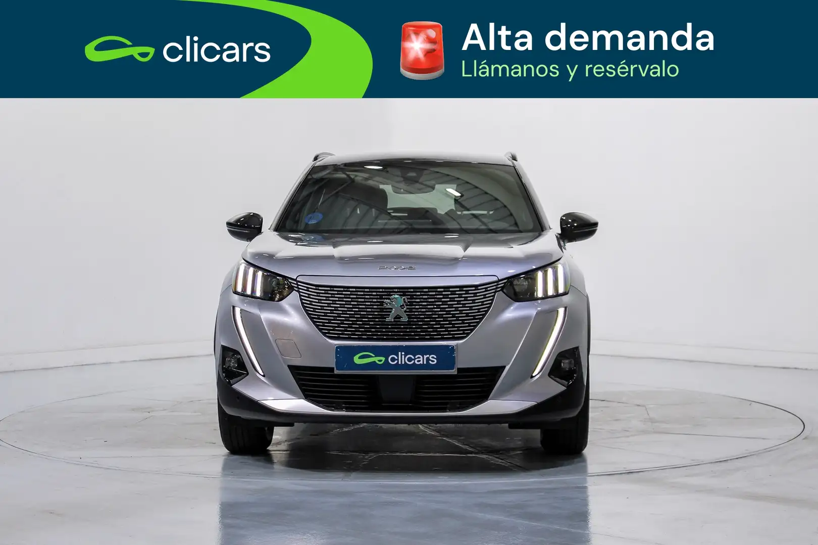 Peugeot 2008 GT Eléctrico 100kW Plateado - 2