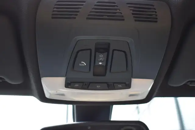 BMW 3 Series view 26