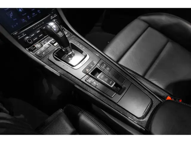Porsche 911 view 12