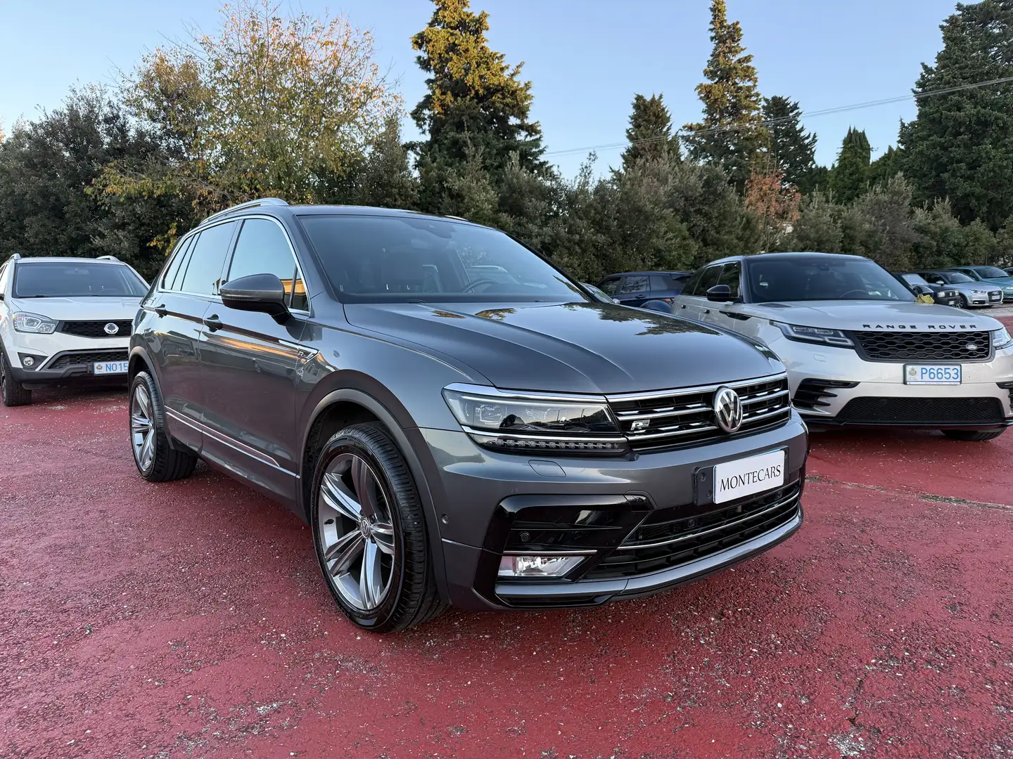 Volkswagen Tiguan 2.0 tdi R-Line 4motion 150cv dsg Vitual cockpit Grigio - 1