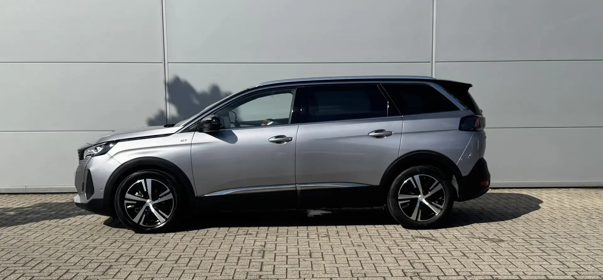 Peugeot 5008 1.2 Hybrid 136 GT | Elektrische kofferklep | Adapt Grijs - 2