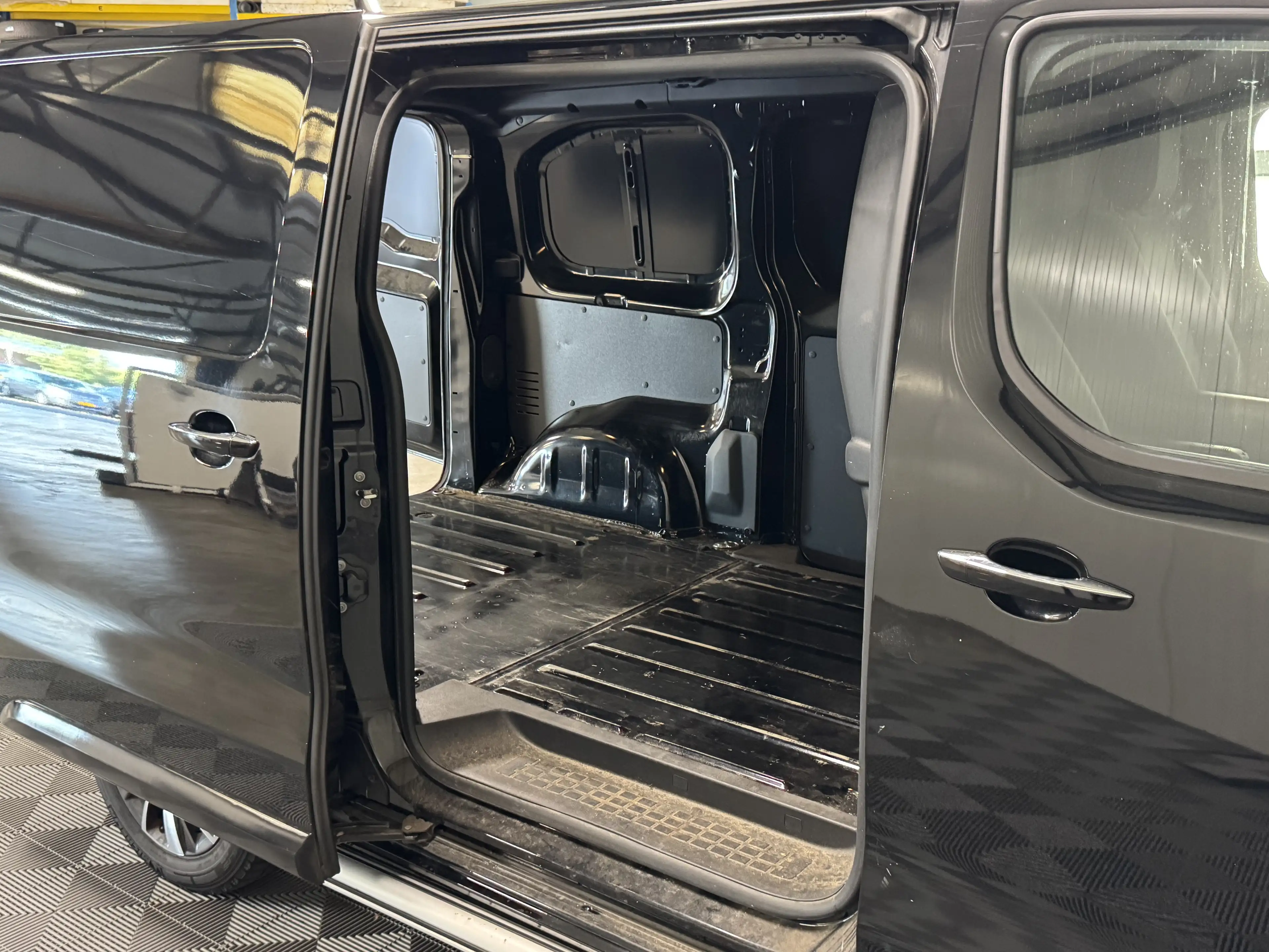 Toyota Proace 2.0 D-4D Aut | Prof Premium | Leer | Navi | Airco — photo 4