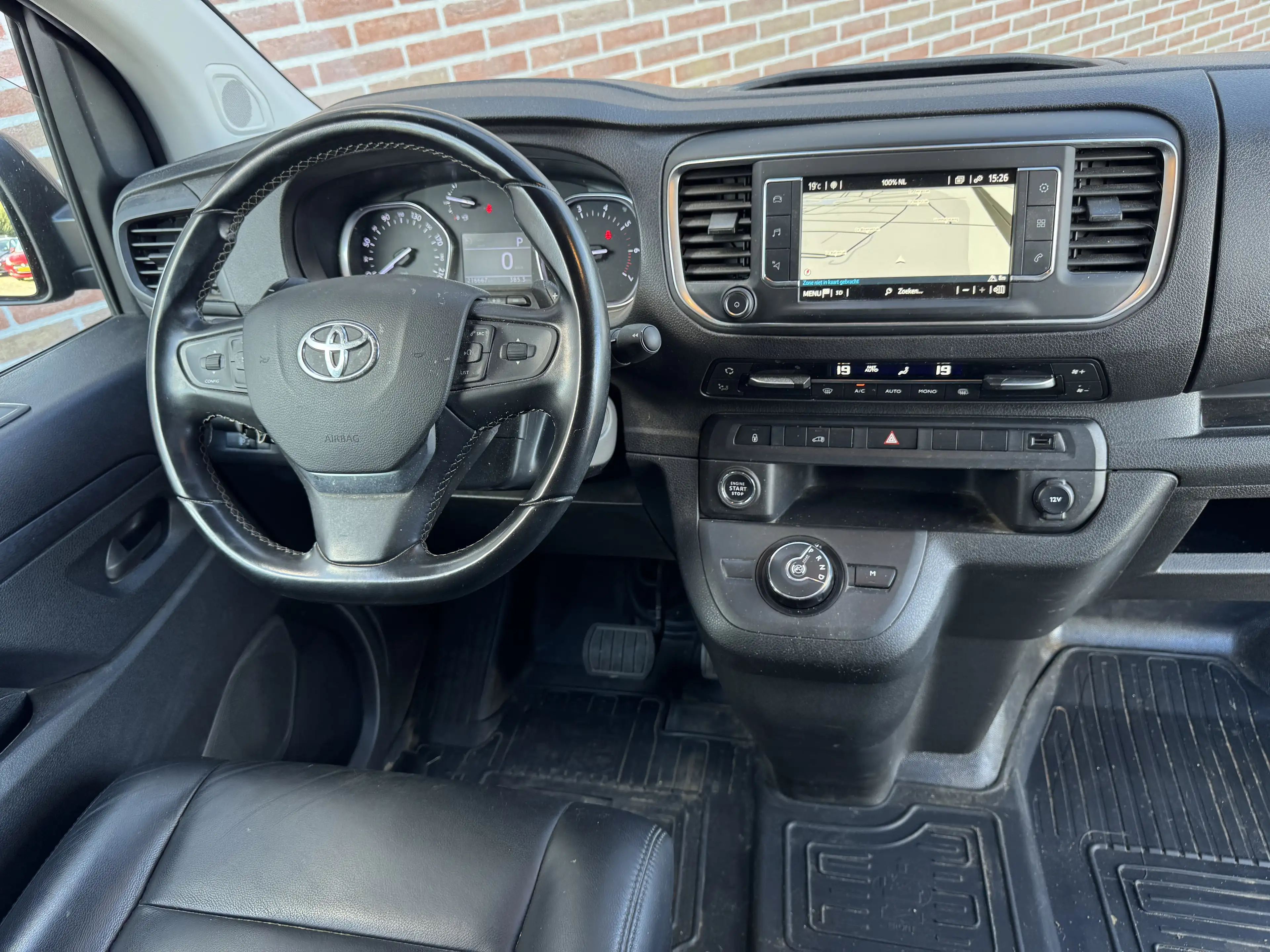 Toyota Proace 2.0 D-4D Aut | Prof Premium | Leer | Navi | Airco — photo 3