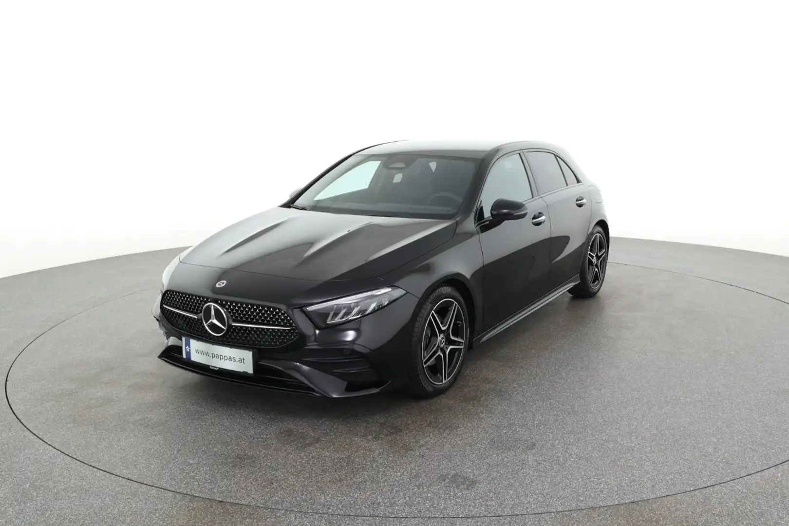 Mercedes-Benz A 180 d Kompaktlimousine AMG Line Navi PTS SHZ Schwarz - 1