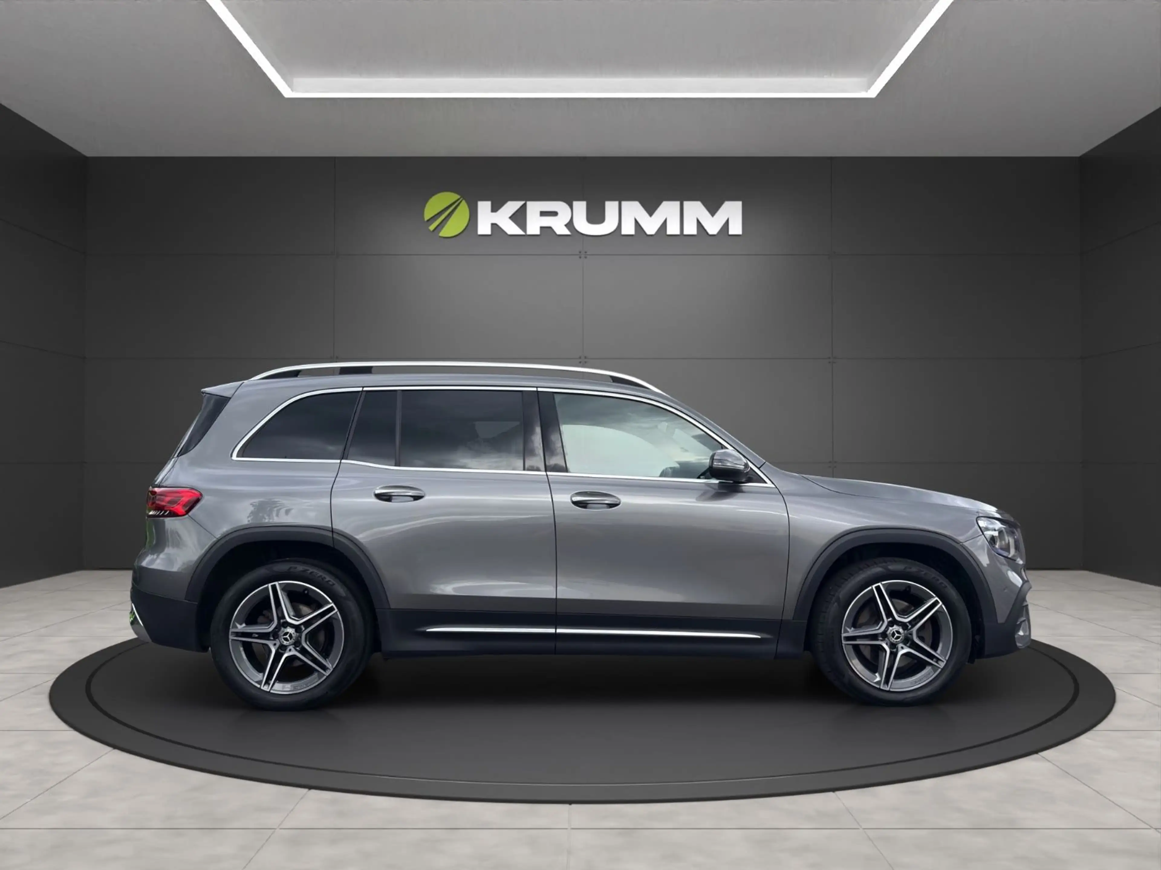 Mercedes-Benz GLB 200 AMG LINE LED PANO Alcantara Keyless Soun — photo 9