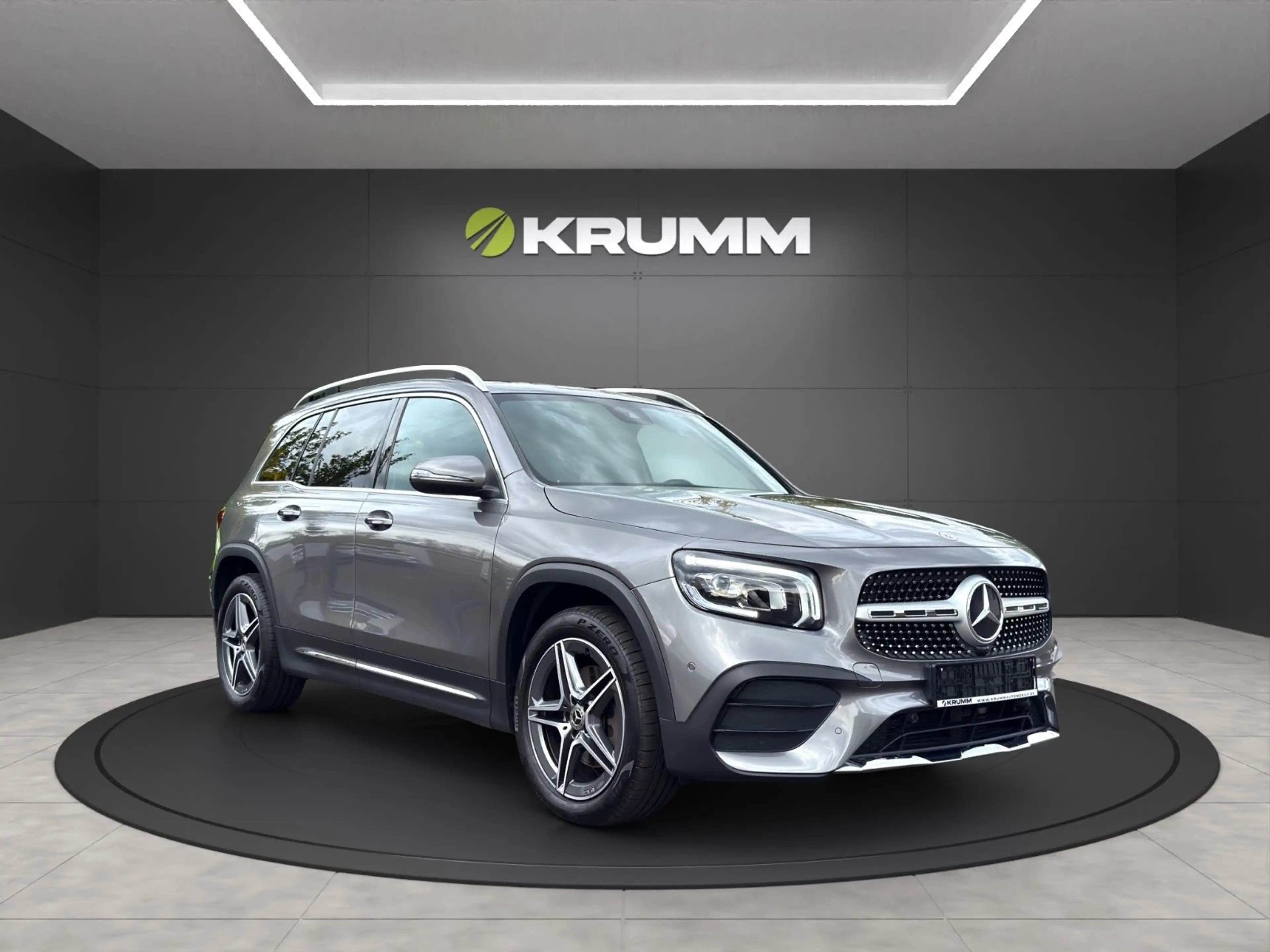 Mercedes-Benz GLB 200 AMG LINE LED PANO Alcantara Keyless Soun — photo 11