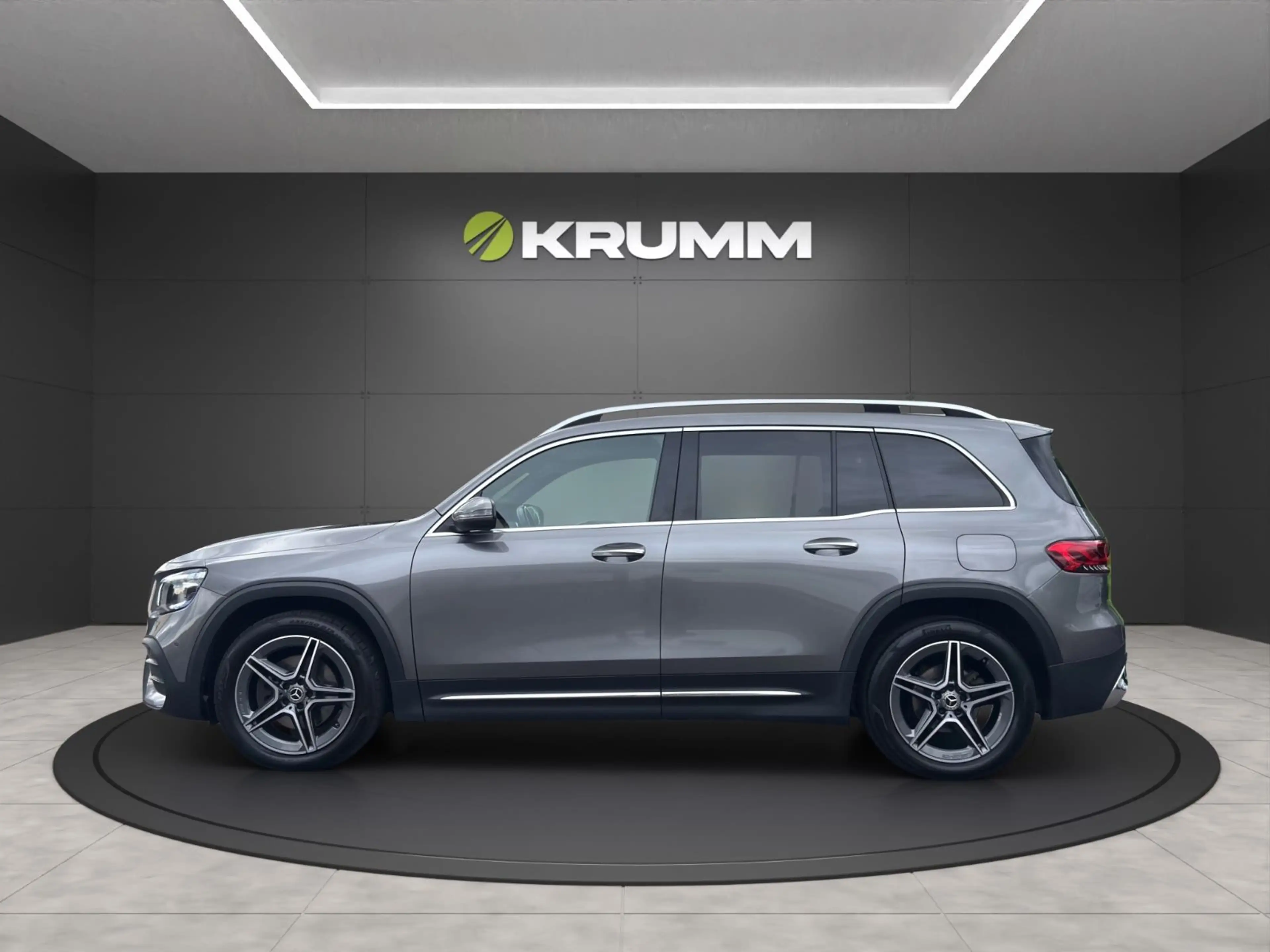 Mercedes-Benz GLB 200 AMG LINE LED PANO Alcantara Keyless Soun — photo 3