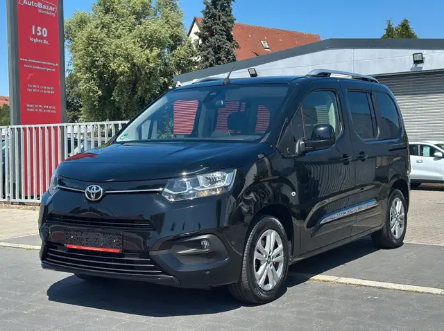Toyota Proace (Verso) City / Panorama / 5 Sitze / 1+ Hand / AHK