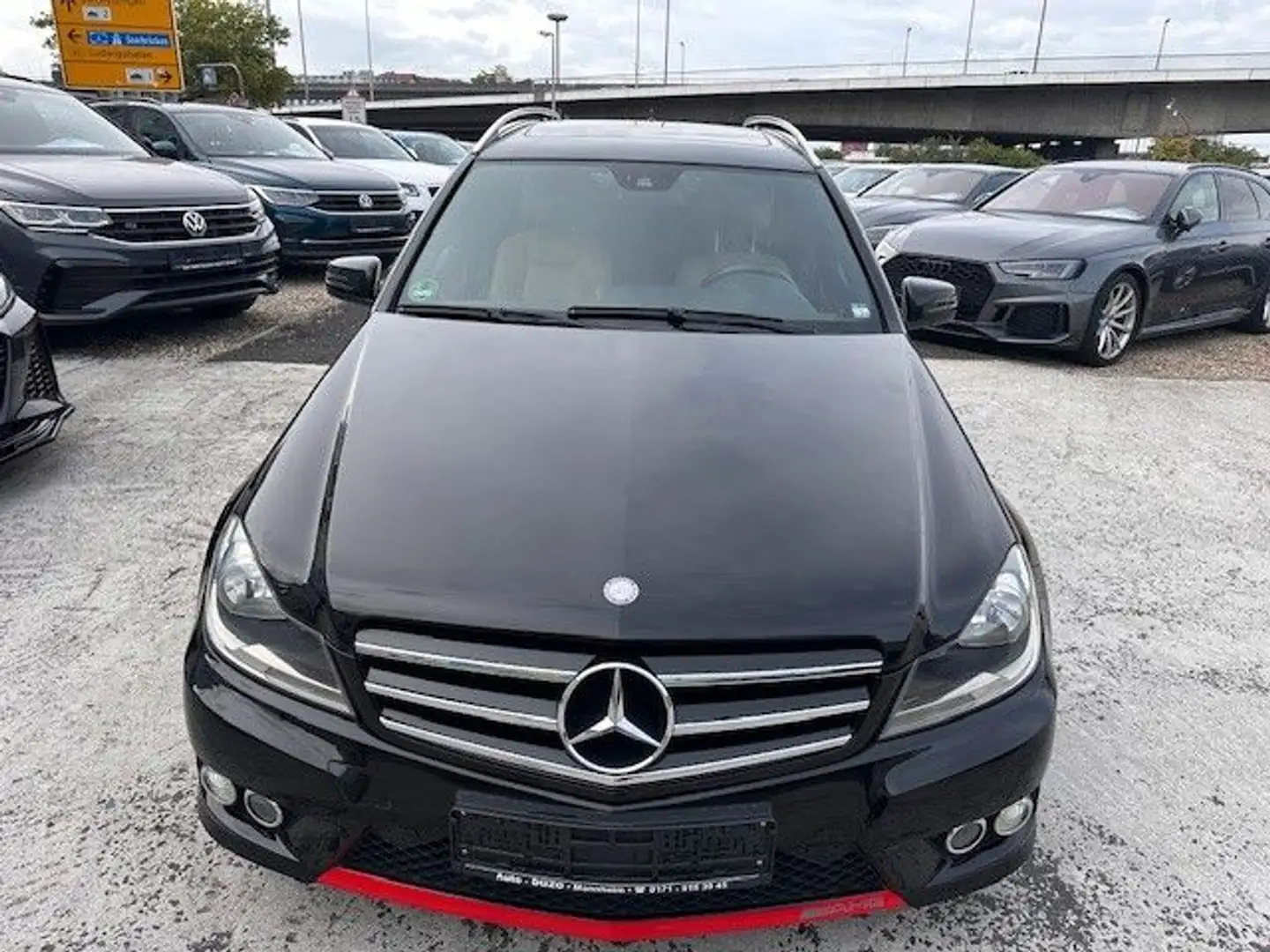 Mercedes-Benz C 350 T CGI BlueEfficiency AMG-LINE Schwarz - 2